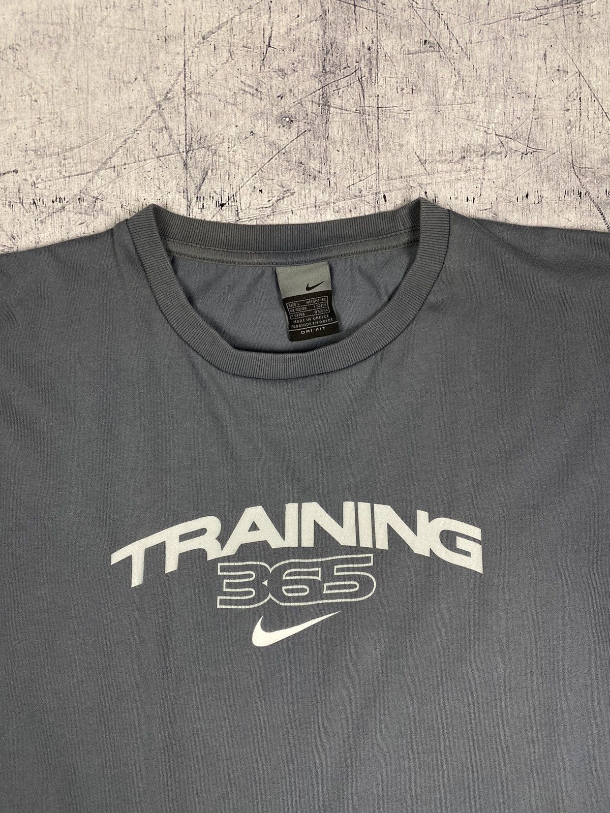 Nike × Vintage Vintage Nike Training 365 Center Logo Tee Size US L / EU 52-54 / 3 - 5 Thumbnail