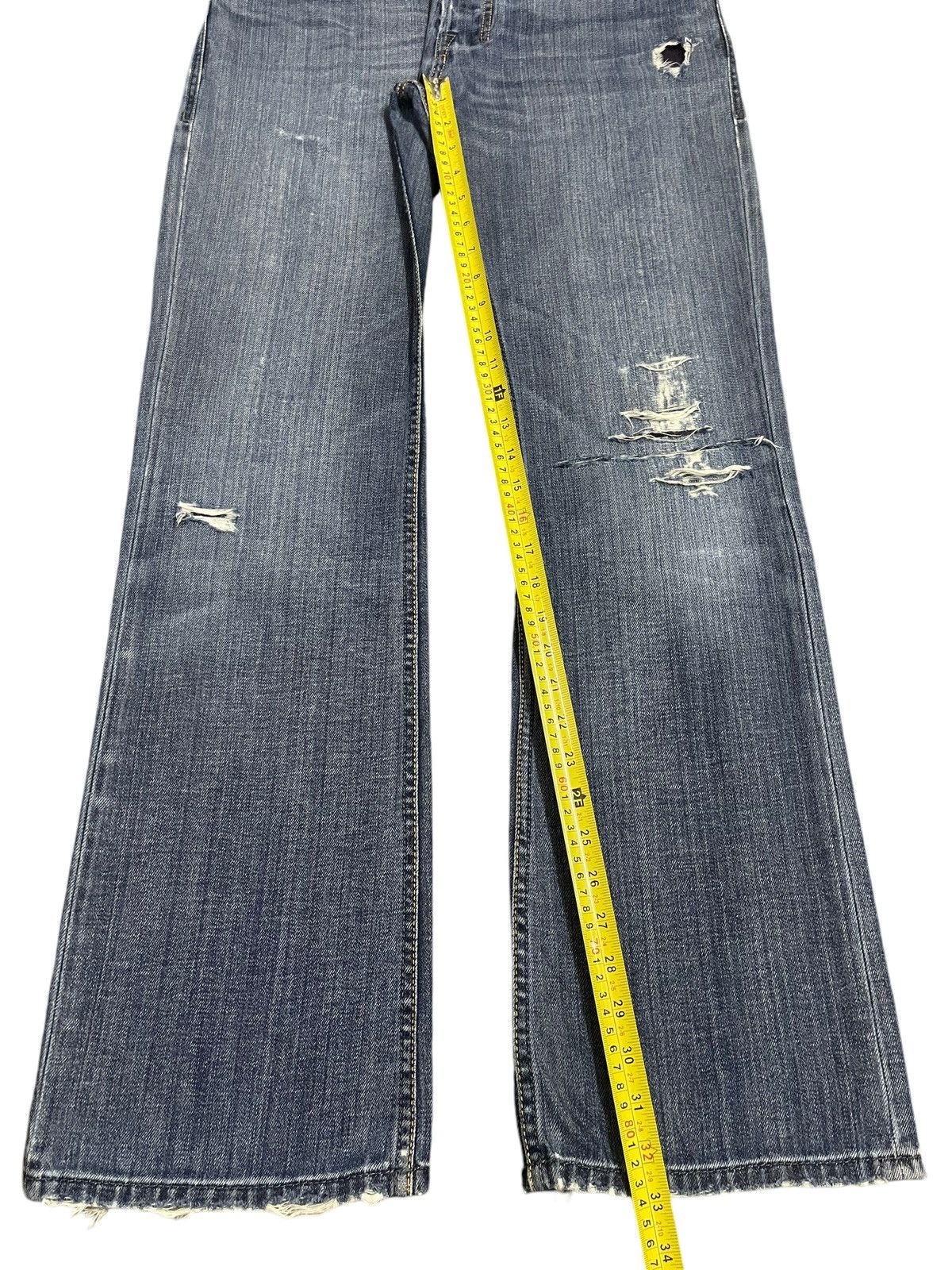 Diesel Vintage Diesel Industry Blue Wash Distress Bootcut Jeans Size US 32 / EU 48 - 16 Thumbnail