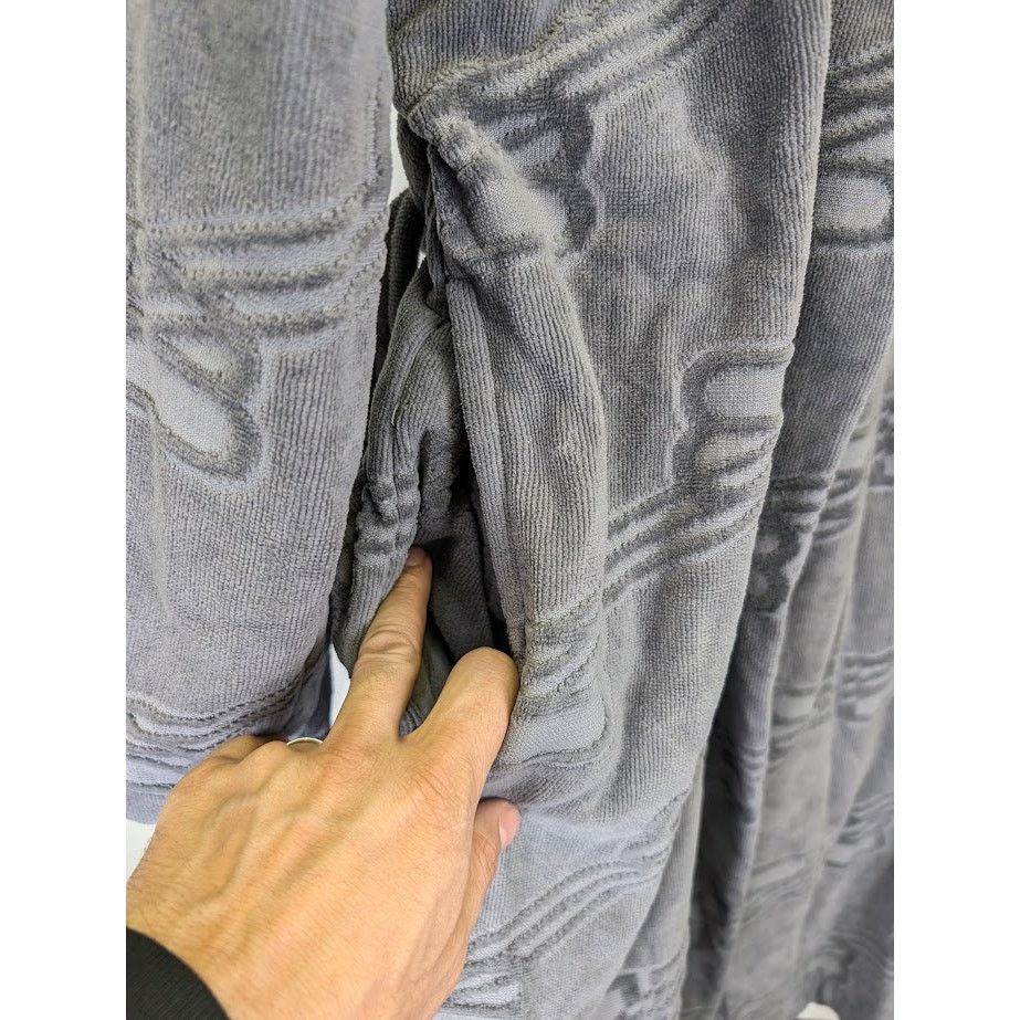 o1rshd1 Monogram Gown in Gray