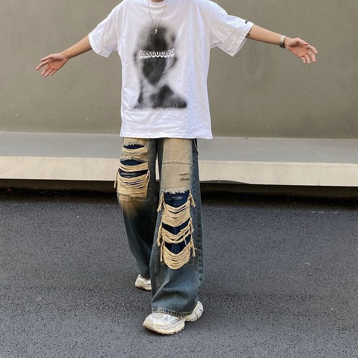 LIGHT WASH DISTRESSED BAGGY DENIM