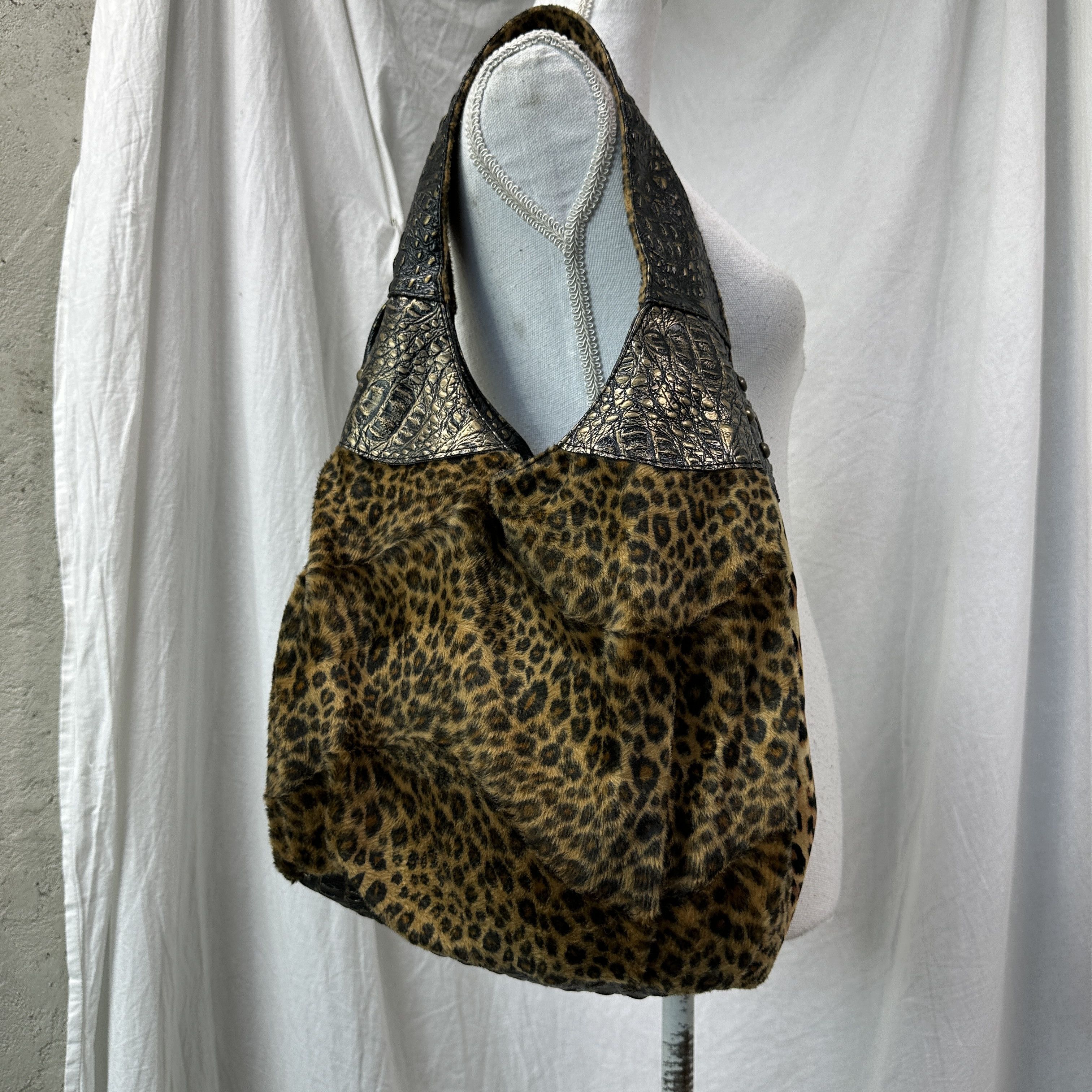 Vintage Vintage Avant Garde Cheetah Hobo Bag 00s Size ONE SIZE - 7 Thumbnail