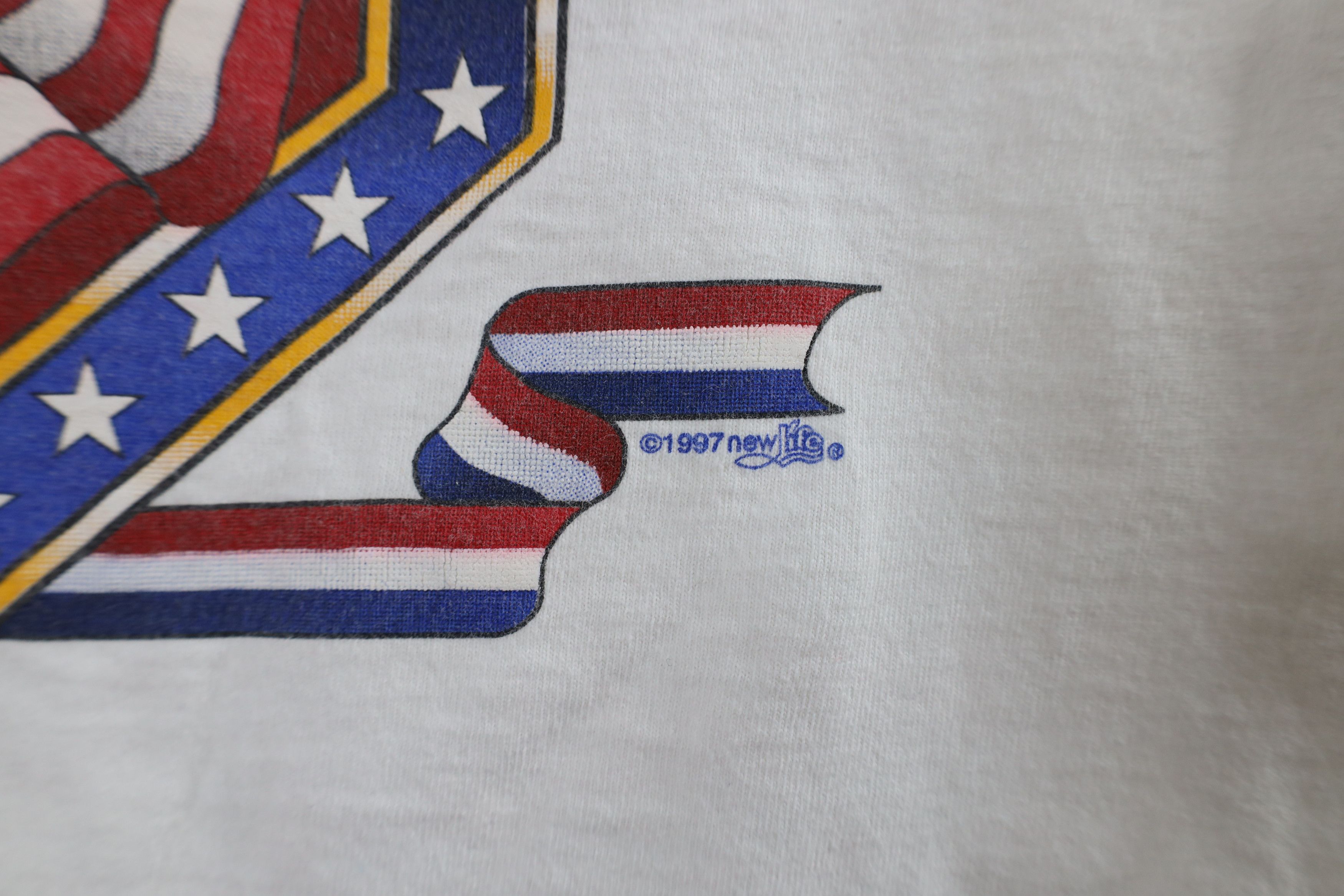 Vintage Vintage 90s Streetwear To Be An American Eagle T-Shirt USA Size US M / EU 48-50 / 2 - 5 Thumbnail