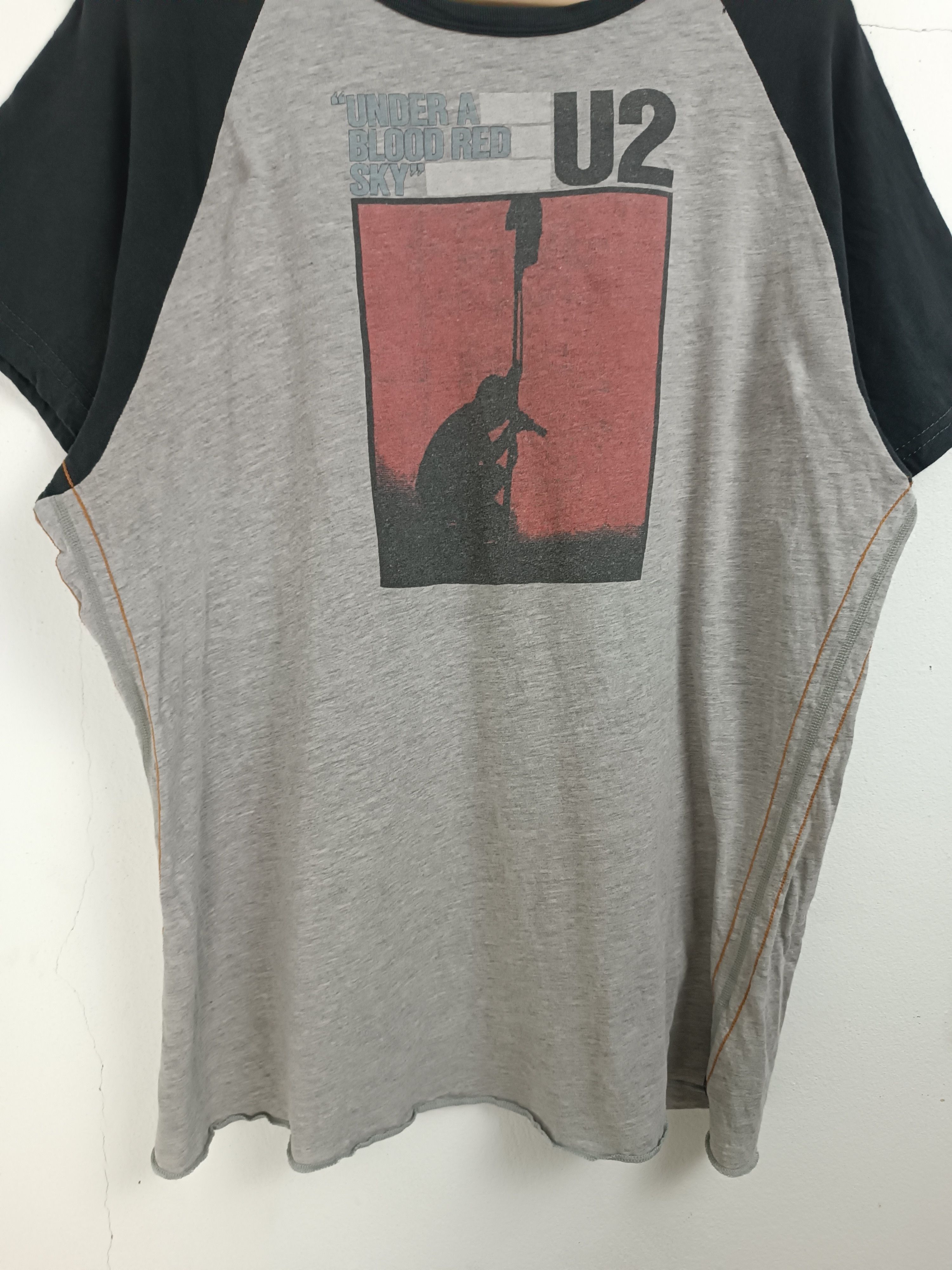 Band Tees THRASHED FADED VINTAGE U2 BLOOD RED SKY VERY RARE Size US L / EU 52-54 / 3 - 16 Thumbnail