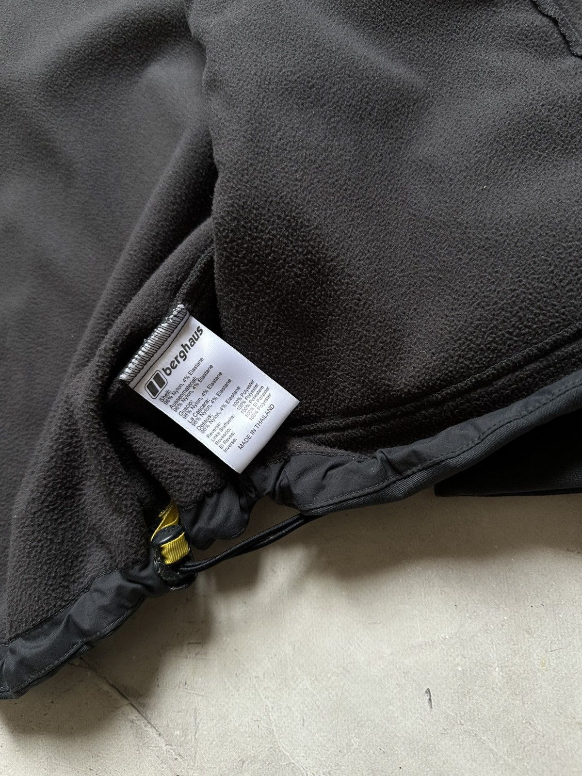 Berghaus Berghaus heavy softshell mens L fits M-L great gorpcore jckt Size US L / EU 52-54 / 3 - 17 Thumbnail