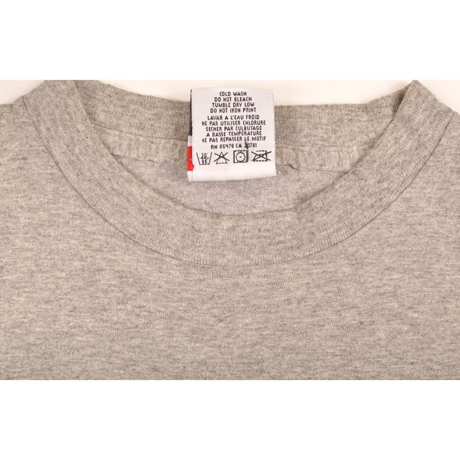 Tommy Hilfiger VINTAGE Tommy Hilfiger Jeans T-Shirt Gray USA 90% Cotton 10% Polyester Size L Mens Shirt Tee Size US L / EU 52-54 / 3 - 6 Thumbnail