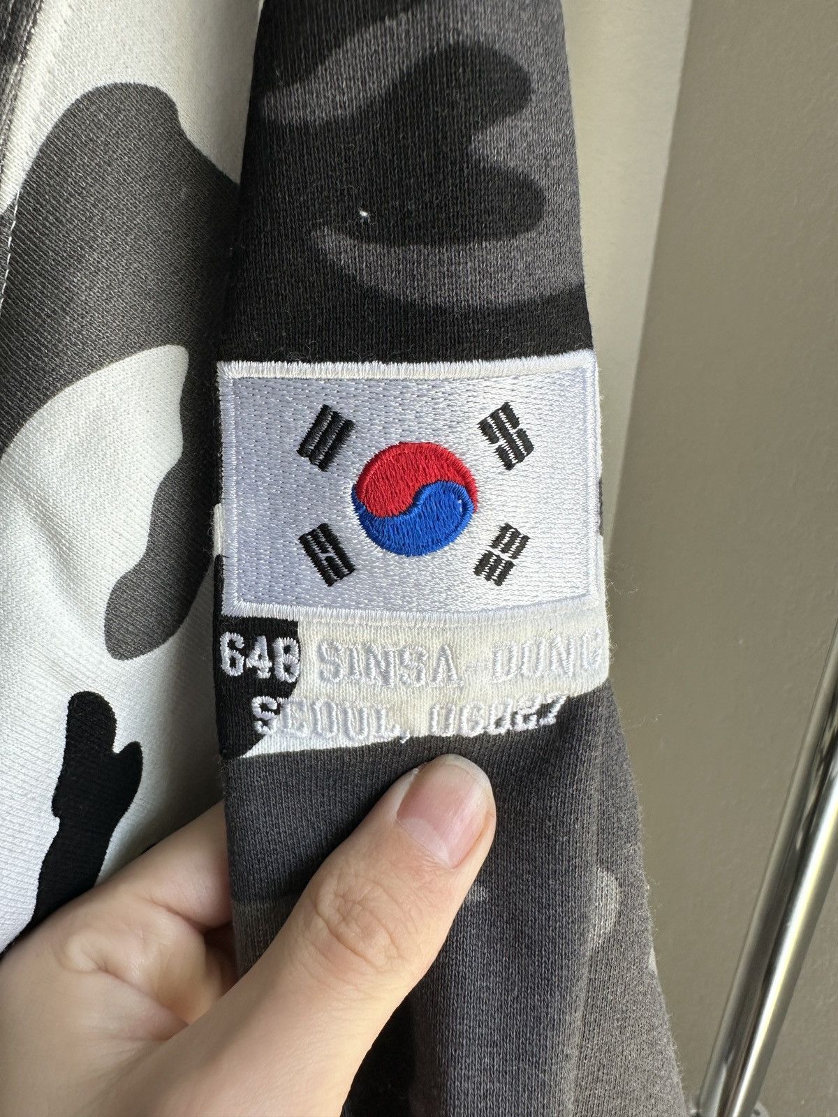 Supreme Korea Flag Shop Half Zip Sweater Arctic Camo Size US S / EU 44-46 / 1 - 5 Thumbnail