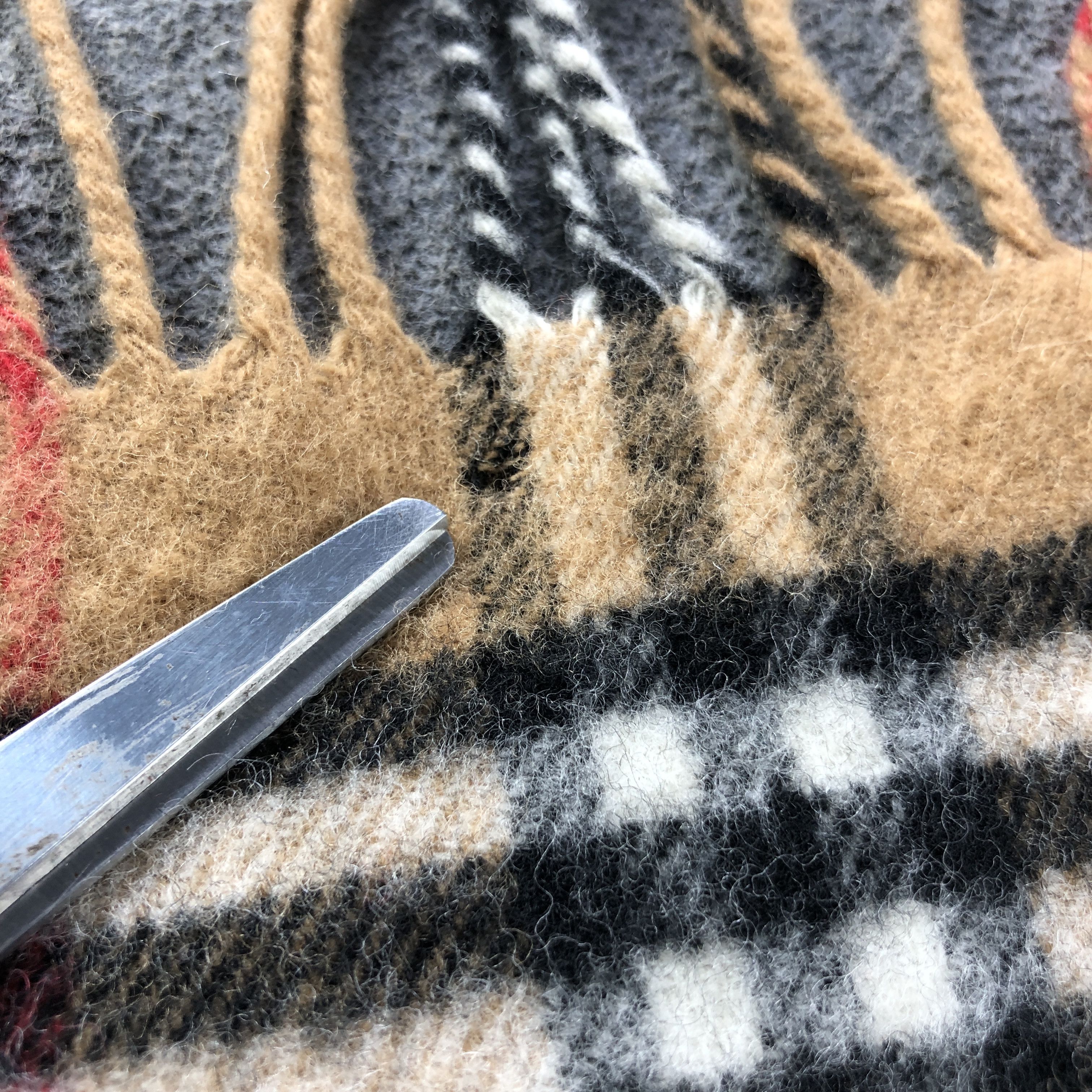 Burberry Burberry Tan Nova Check Wool Scarf Muffler V2906 Size ONE SIZE - 5 Thumbnail