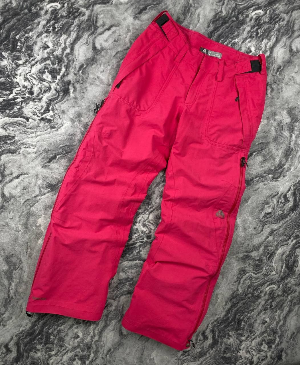 Nike ACG Vintage Nike ACG Ski Tracksuit Jacket And Pants Women Size L / US 10 / IT 46 - 19 Thumbnail