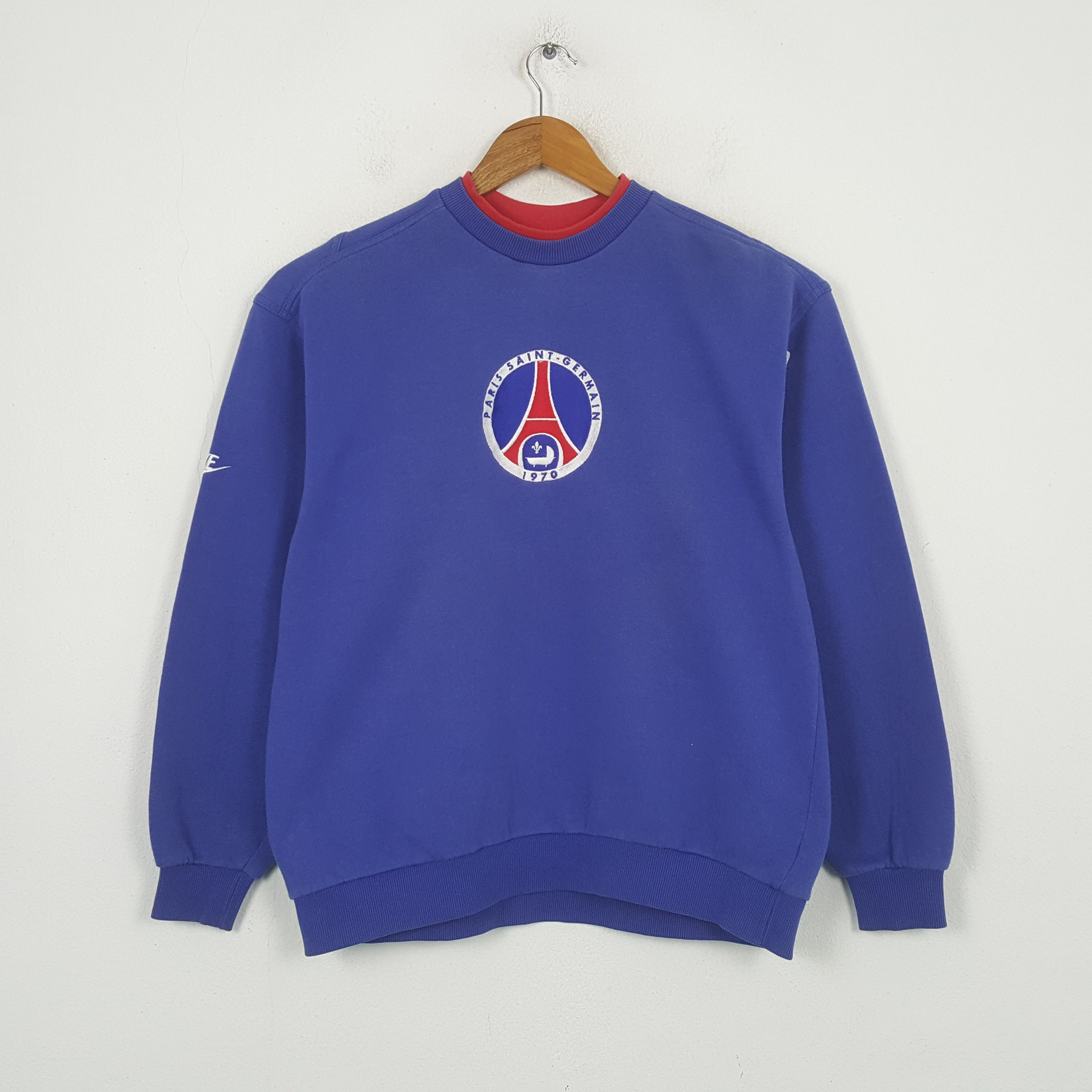 Nike Vintage Nike Paris Saint Germain Soccer Club Sweatshirt RR30 Size US M / EU 48-50 / 2 - 1 Thumbnail