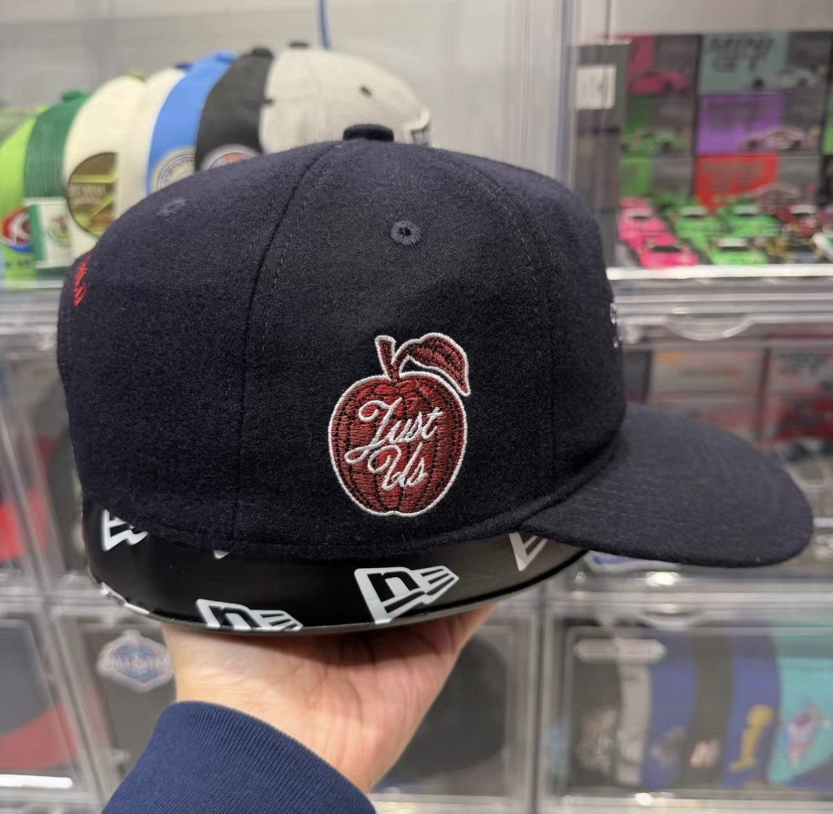 Kith 47 × Kith Vintage Embroidered Wool Baseball Cap J32 Size ONE SIZE - 3 Thumbnail