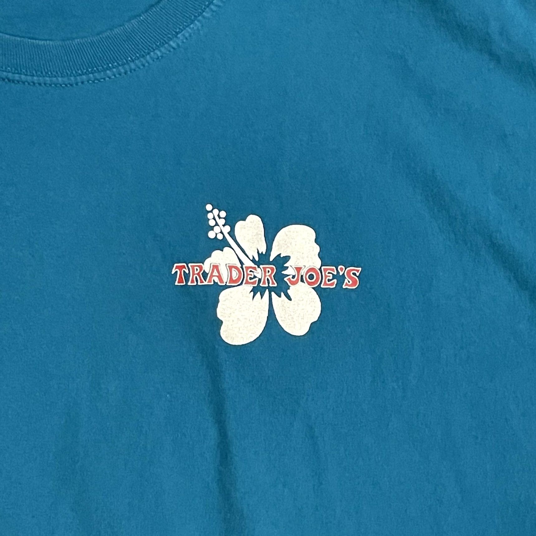 Vintage VINTAGE Trader Joe's Hibiscus Shirt L Men Blue Graphic Tee TShirt Crew Neck Short Sleeve Logo Hawaiian Relaxed Fit Size US L / EU 52-54 / 3 - 4 Thumbnail