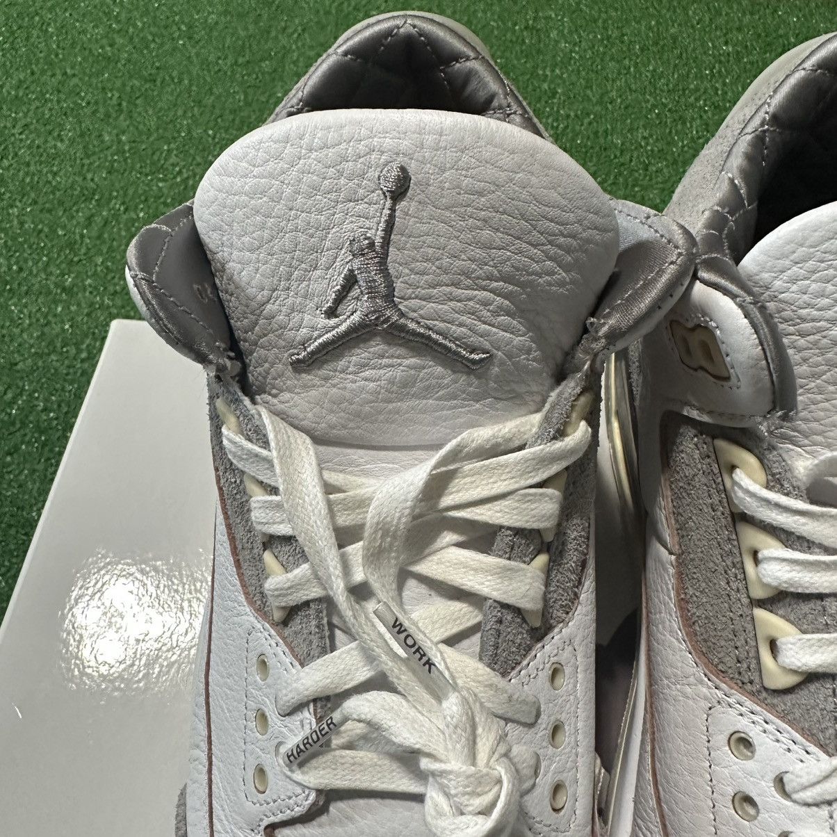 A Ma Maniere × Jordan Brand Air Jordan 3 Retro SP A Ma Maniere Raised By Women Size 9.5M Size US 9.5 / EU 42-43 - 5 Thumbnail