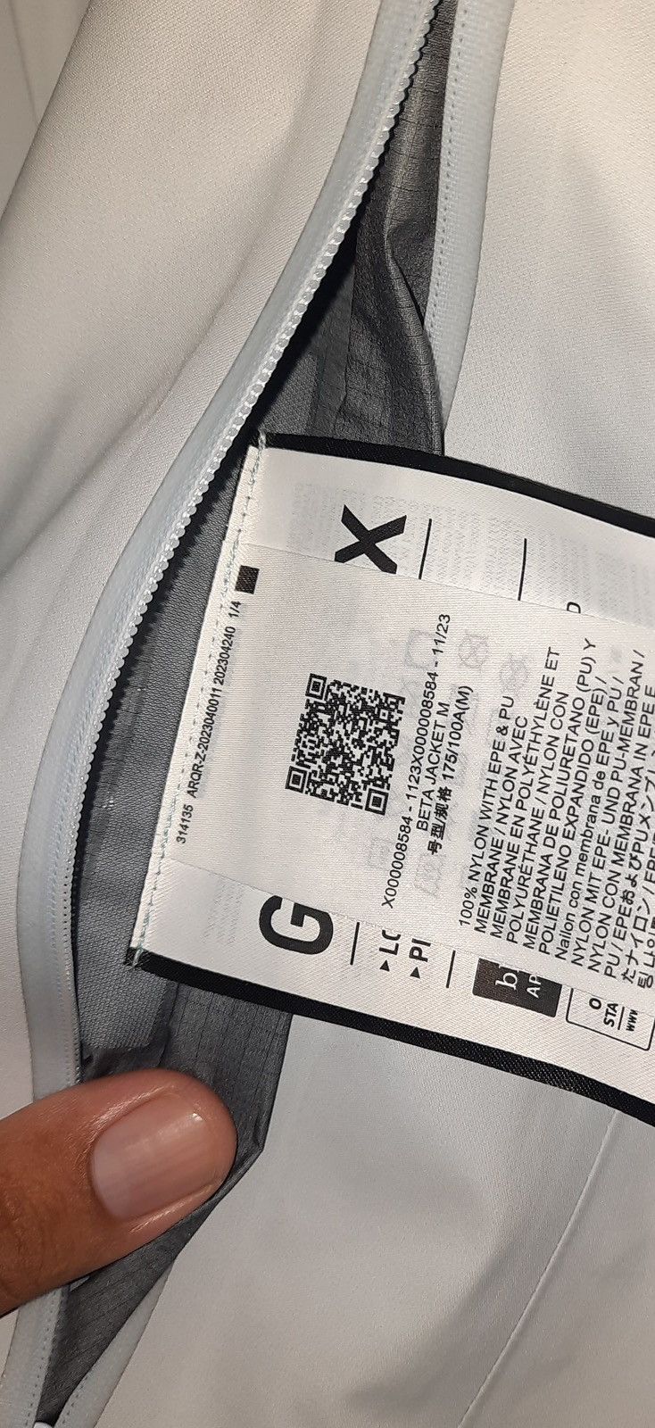 Arc'teryx Arcteryx Beta Jacket Size US M / EU 48-50 / 2 - 8 Thumbnail