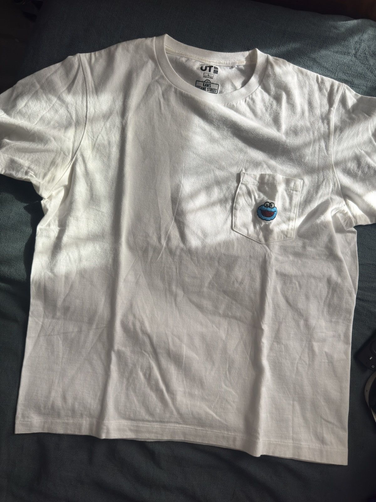 Kaws Kaws x uniqlo x sesame street t shirt Size US L / EU 52-54 / 3 - 1 Thumbnail