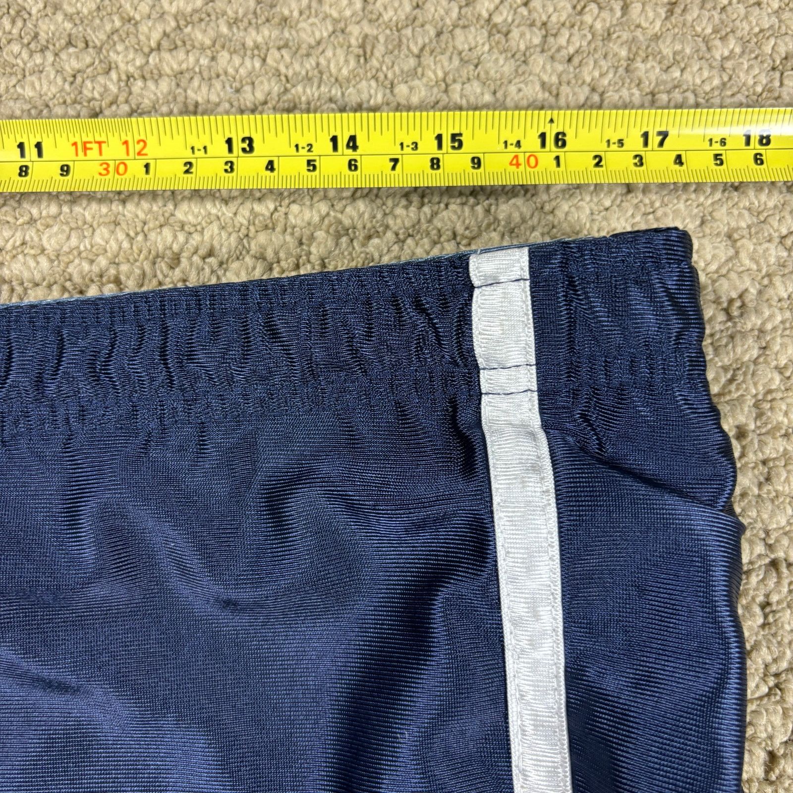 Nike vintage y2k 2000s gray tag Nike Hoops reversible shorts M Size US 34 / EU 50 - 7 Thumbnail