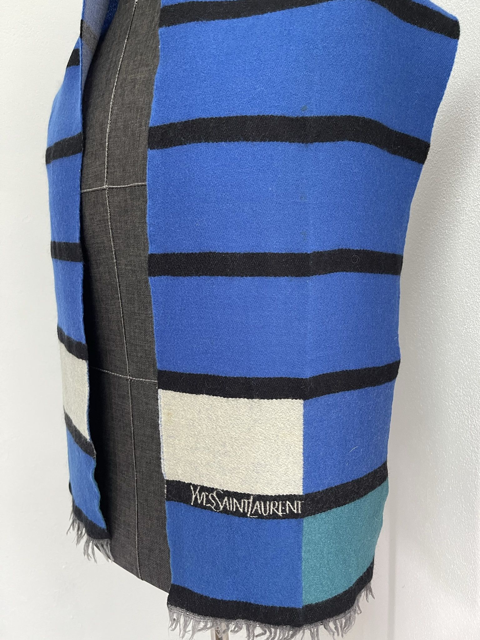 Vintage × Yves Saint Laurent Vintage Yves Saint Laurent Scarf / Muffler - 6019 Size ONE SIZE - 4 Thumbnail