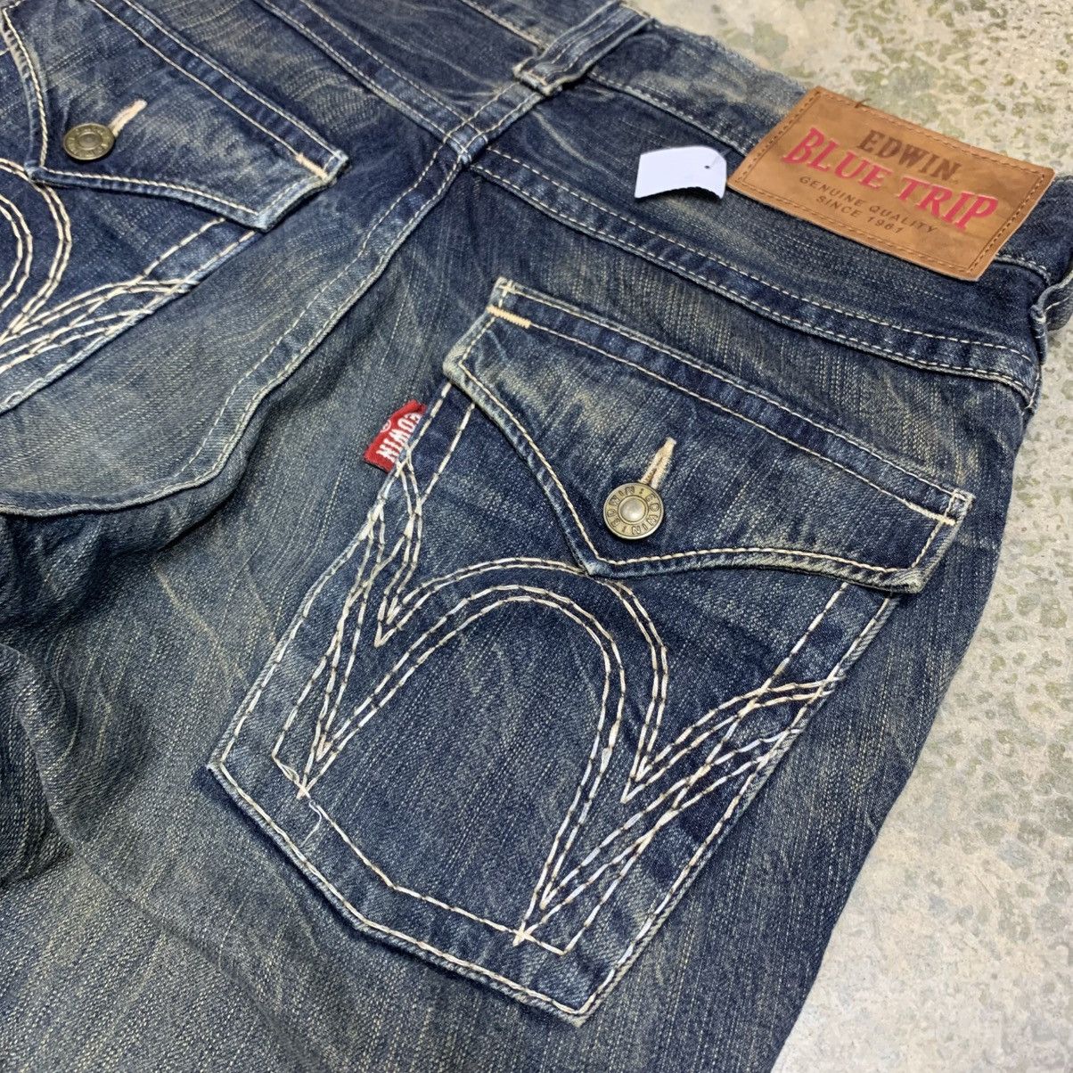 If Six Was Nine Vintage Edwin Blue Trip Clawmark Distressed Fade Jean Size US 33 - 18 Thumbnail