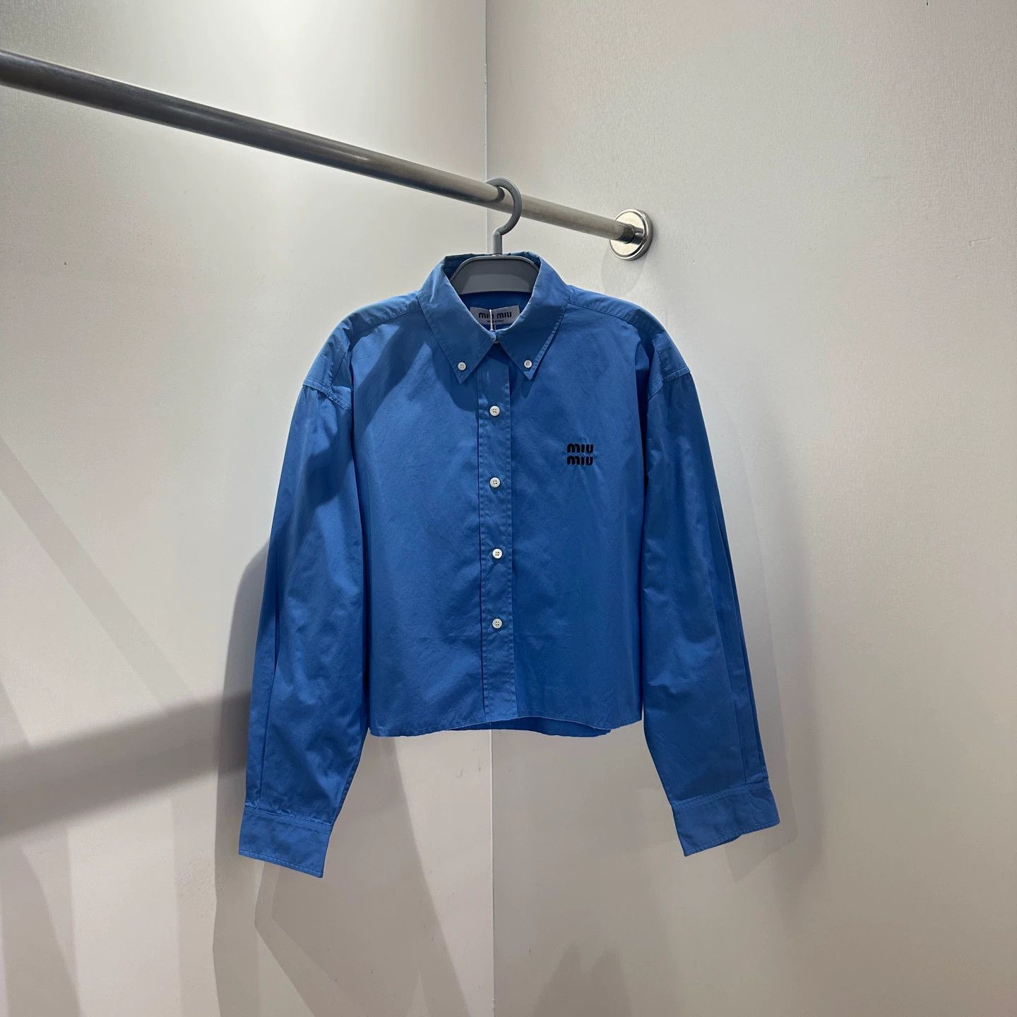 Miu Miu MIU MIU may684 Blue Embroidered Mini Logo Short Shirt 36 Size XS / US 0-2 / IT 36-38 - 1 Thumbnail