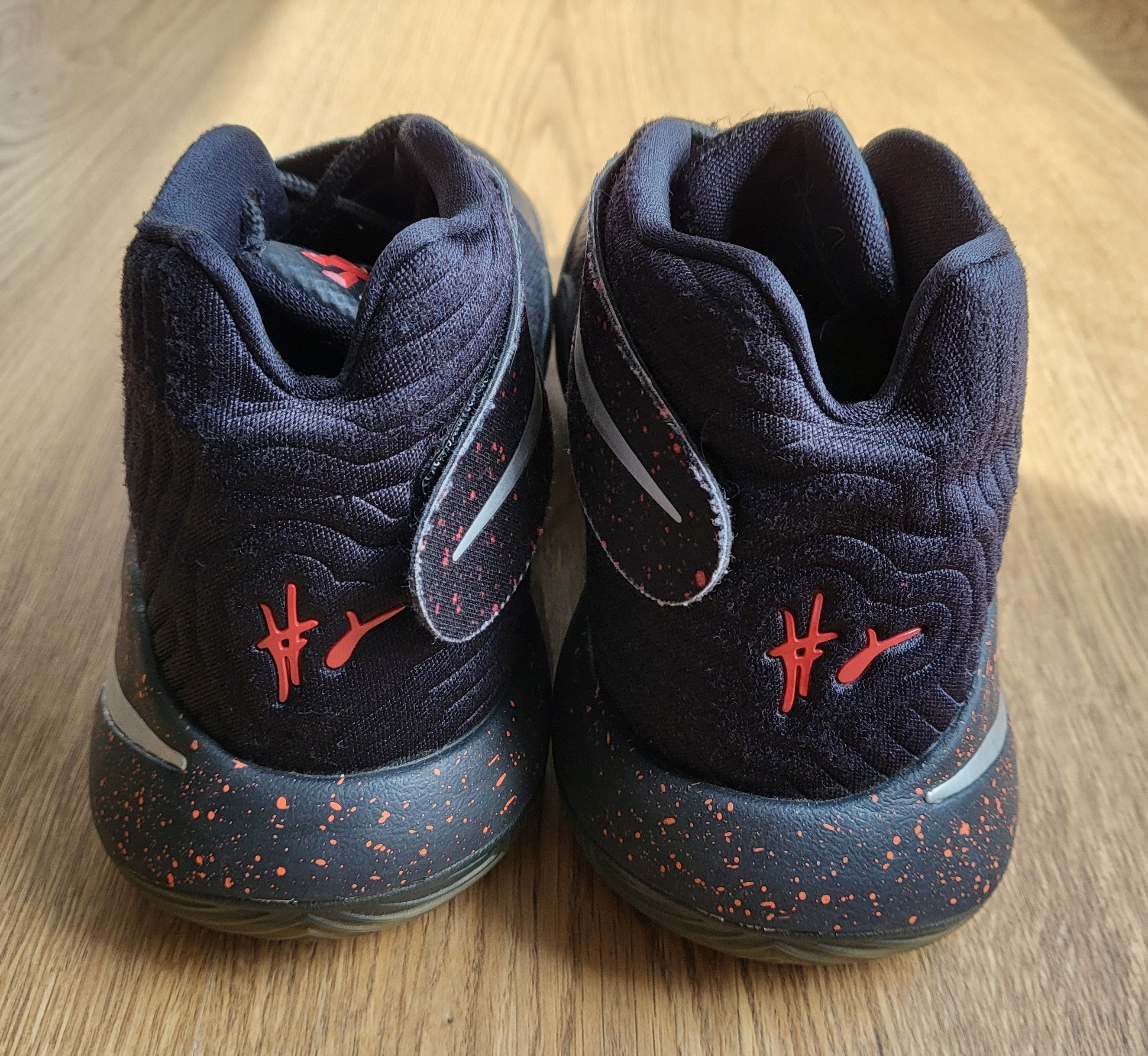 Nike Nike Kyrie 2 Wolf Pack Size US 7.5 / EU 40-41 - 7 Thumbnail