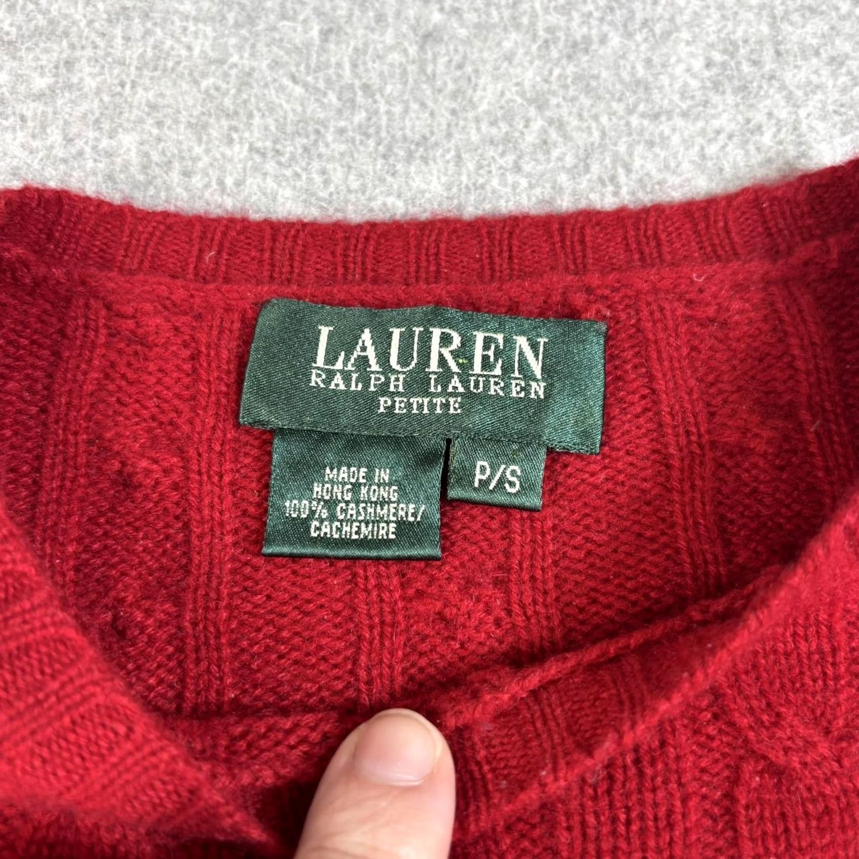 Ralph Lauren VINTAGE Lauren Ralph Lauren Red Cable-Knit Cashmere Sweater Women Petite P/S Crew Neck Logo Embroidered 90s Pullover Winter Size S / US 4 / IT 40 - 3 Thumbnail