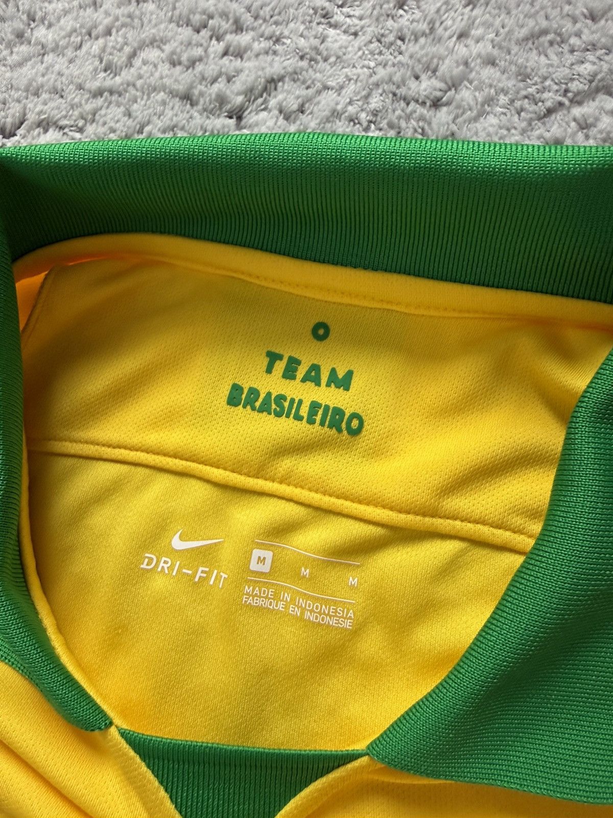 Nike Nike Brazil 🇧🇷 Jersey 19/20 season Size US M / EU 48-50 / 2 - 4 Thumbnail