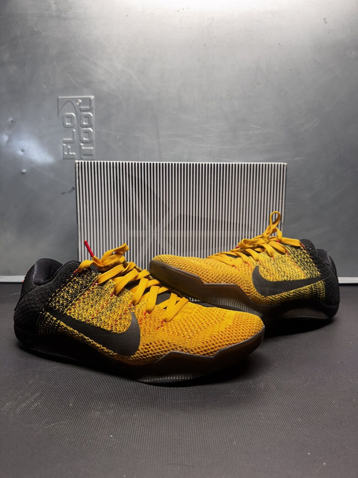 Nike Kobe Xl Elite Low Size US 10 / EU 43 - 2 Thumbnail