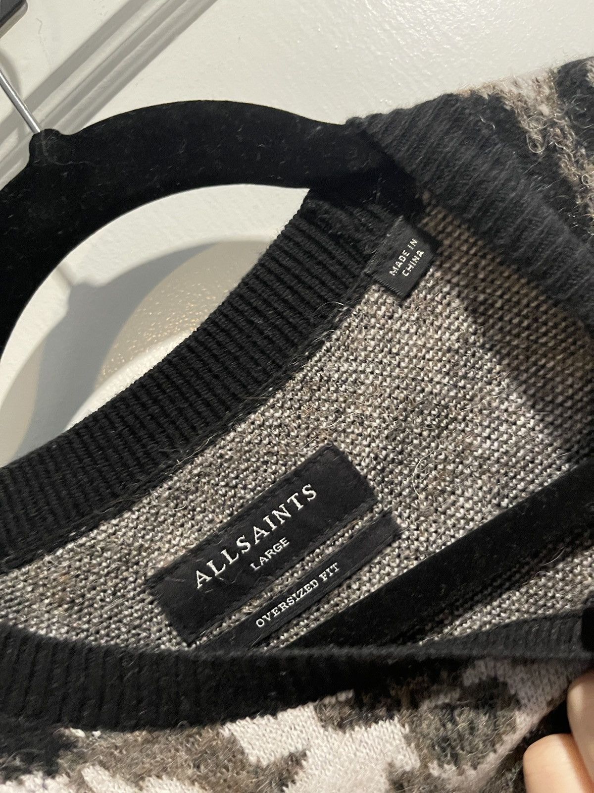 Allsaints AllSaints Oversized Leopard Animal Print Sweater Size Large Size US L / EU 52-54 / 3 - 3 Thumbnail