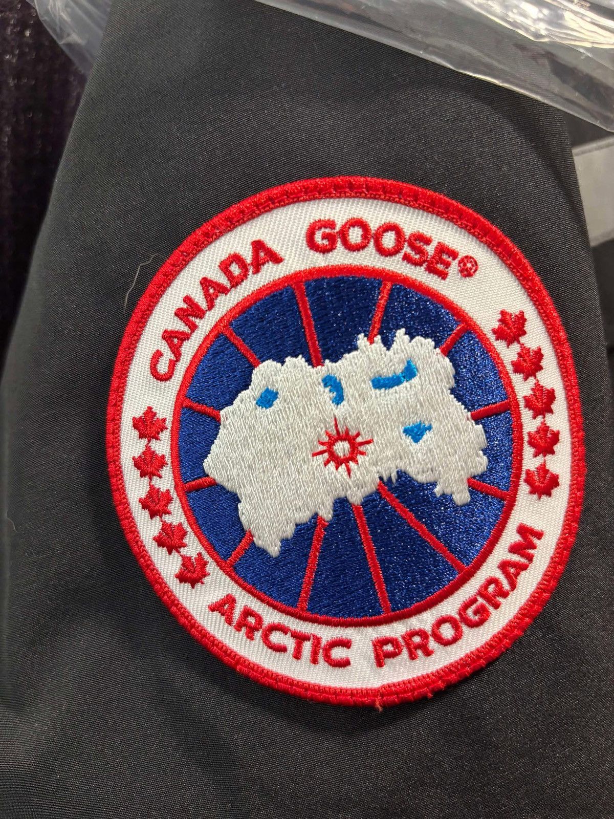 Canada Goose Canada Goose Resolute Size US M / EU 48-50 / 2 - 14 Thumbnail