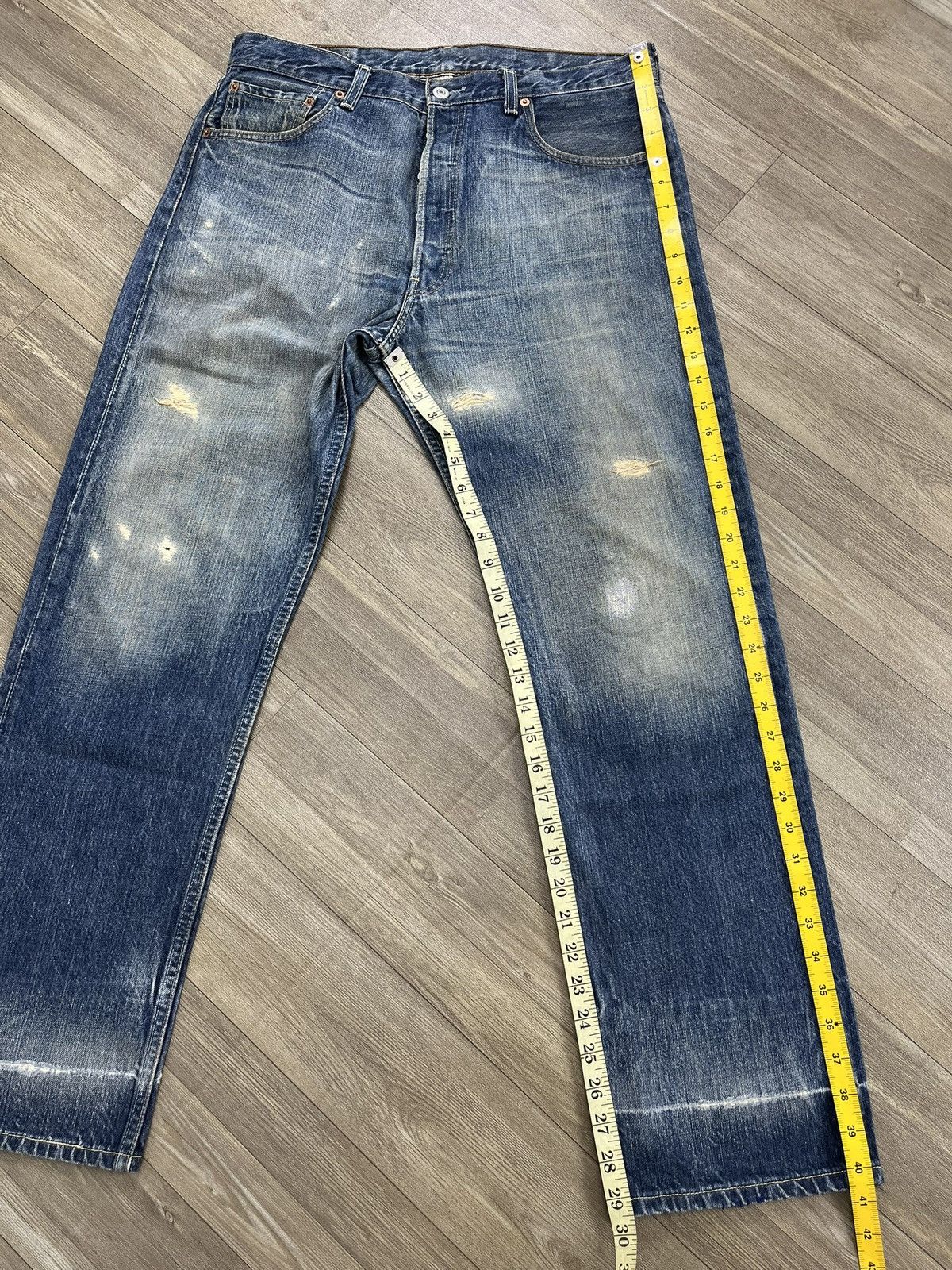 Levi's Vintage Clothing 🇹🇷1990s Vintage Levis 501 34x30 Distressed Faded Blue Jeans Size US 34 / EU 50 - 19 Thumbnail