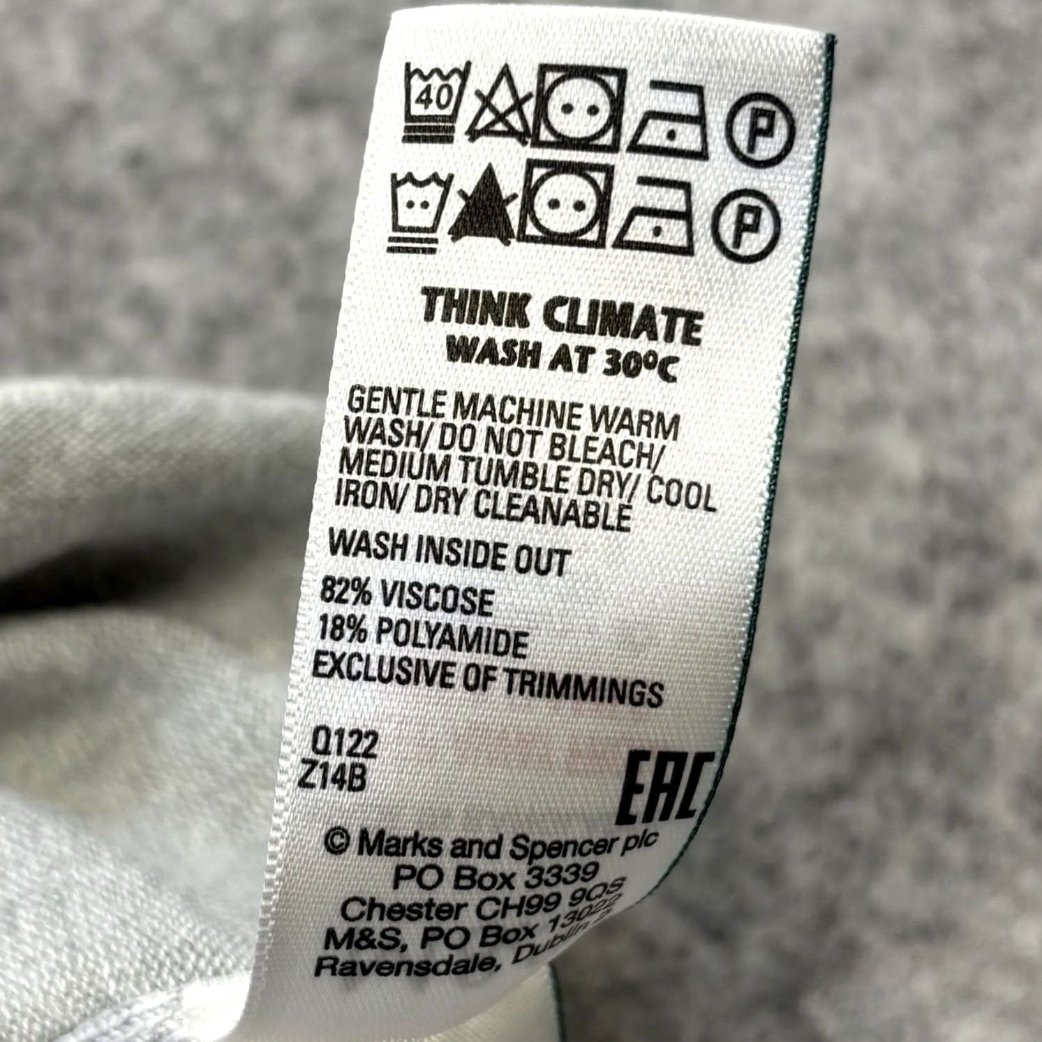 Marks & Spencer M&S Cardigan UK10 grey star pattern long sleeve women’s Button Front Pre Loved Size L / US 10 / IT 46 - 6 Thumbnail