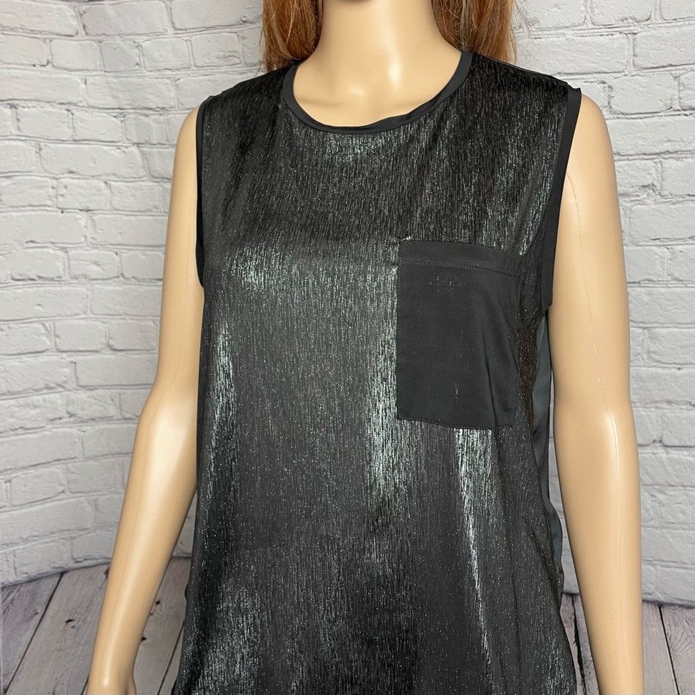 Zara Zara Collection W&B Sleeveless Metallic Front Top Made In P Size M / US 6-8 / IT 42-44 - 2 Thumbnail