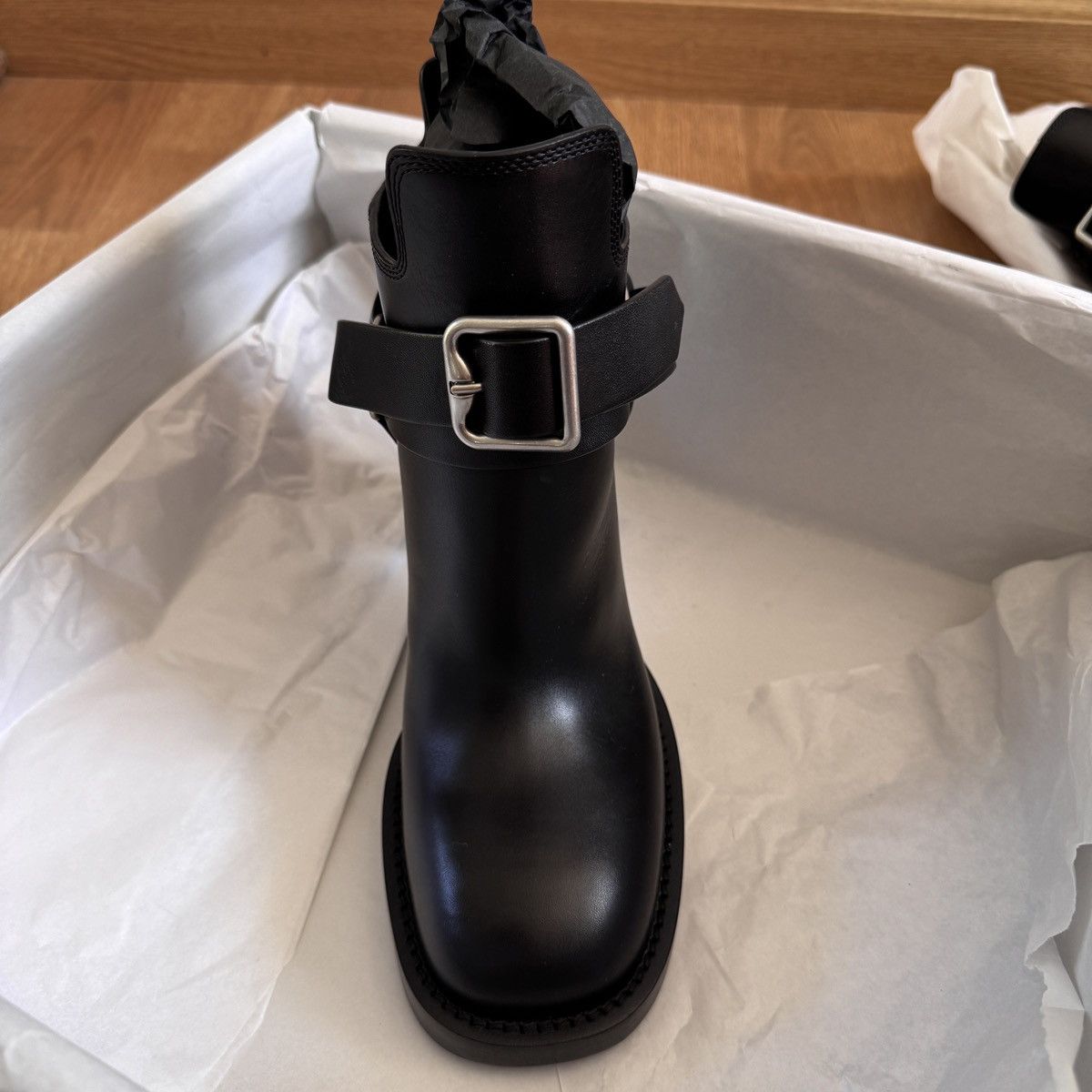 Burberry BURBERRY Women’s Stirrup leather ankle boots In Black #37.5 Size US 7.5 / IT 37.5 - 4 Thumbnail