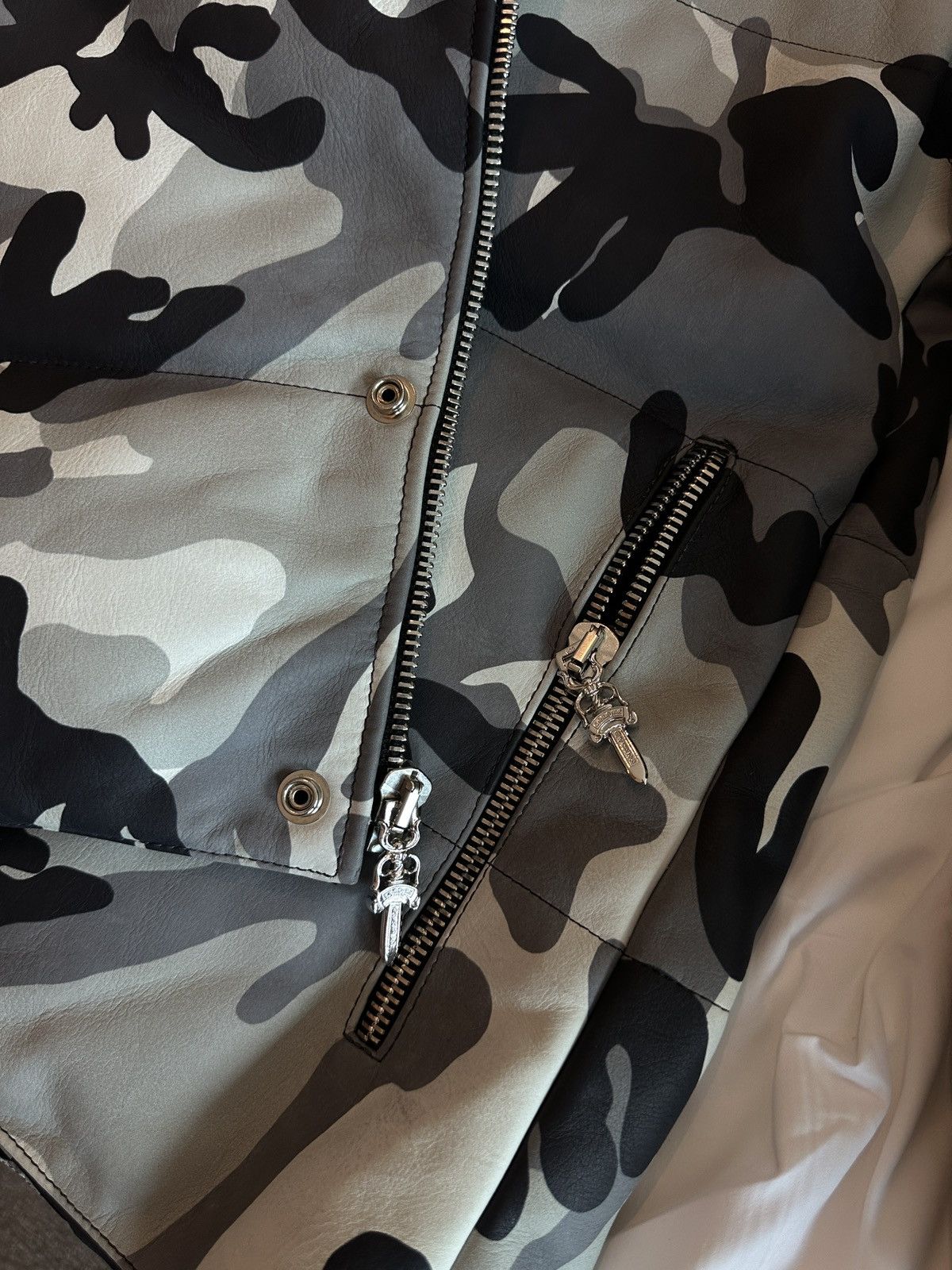 Chrome Hearts Chrome Hearts Camo Leather Puffer Jacket Size US L / EU 52-54 / 3 - 11 Thumbnail