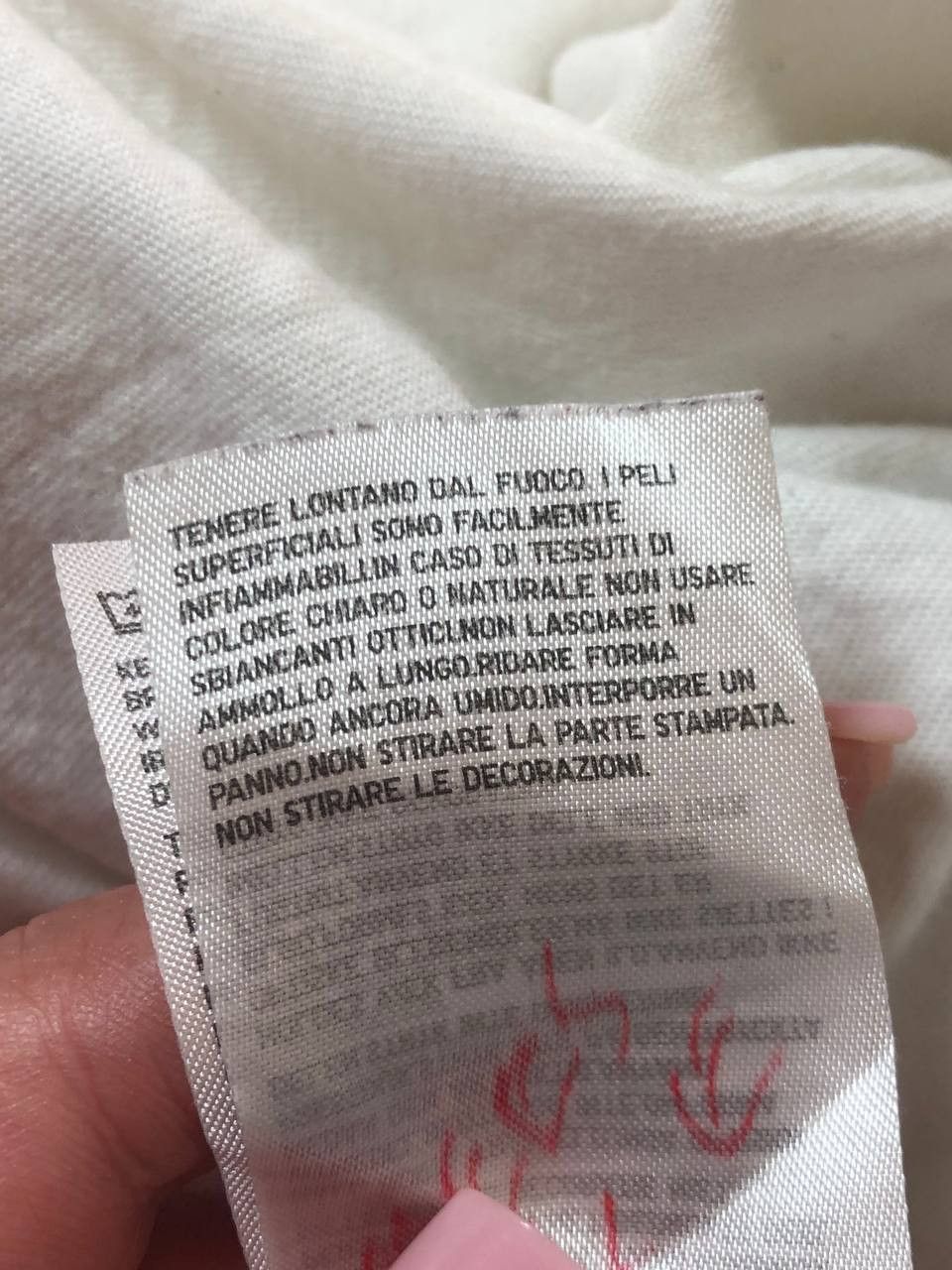 Uniqlo Uniqlo T-Shirt Size US S / EU 44-46 / 1 - 3 Thumbnail