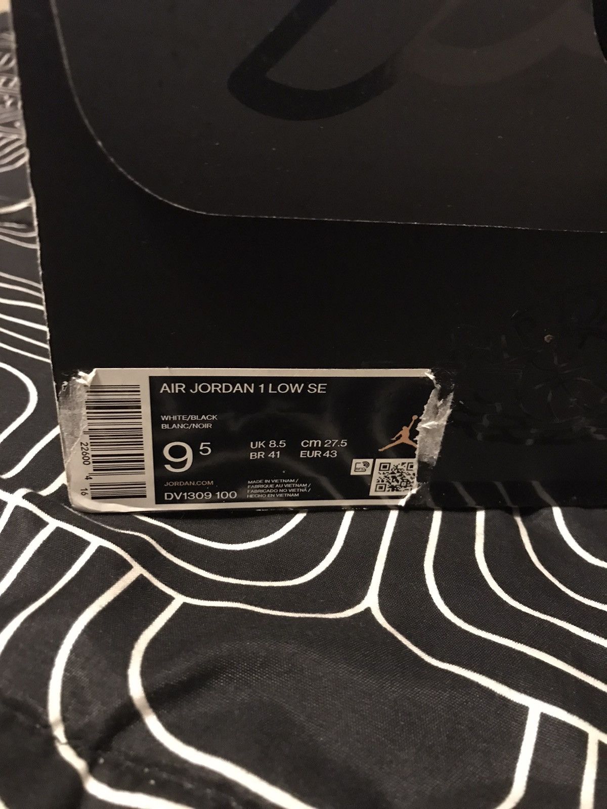Jordan Brand × Nike Jordan 1 Low SE Concord Used Size 9.5 Size US 9.5 / EU 42-43 - 10 Thumbnail