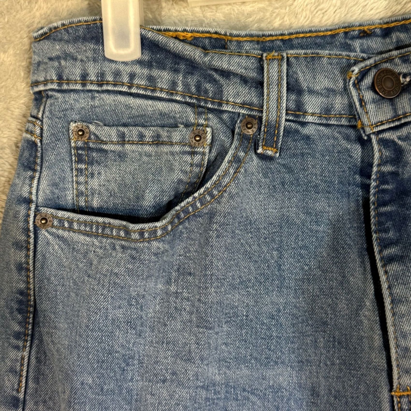 Levi's Levi’s 505 Men’s Jeans 32 x 30 Blue Denim Mid-Rise Straight Leg Jeans Size US 32 / EU 48 - 3 Thumbnail