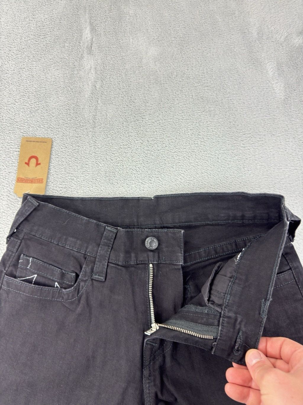 True Religion True Religion NWT Men's Size 30 W X 34 L Blk Zipper Fly Deni Size US 30 / EU 46 - 8 Thumbnail