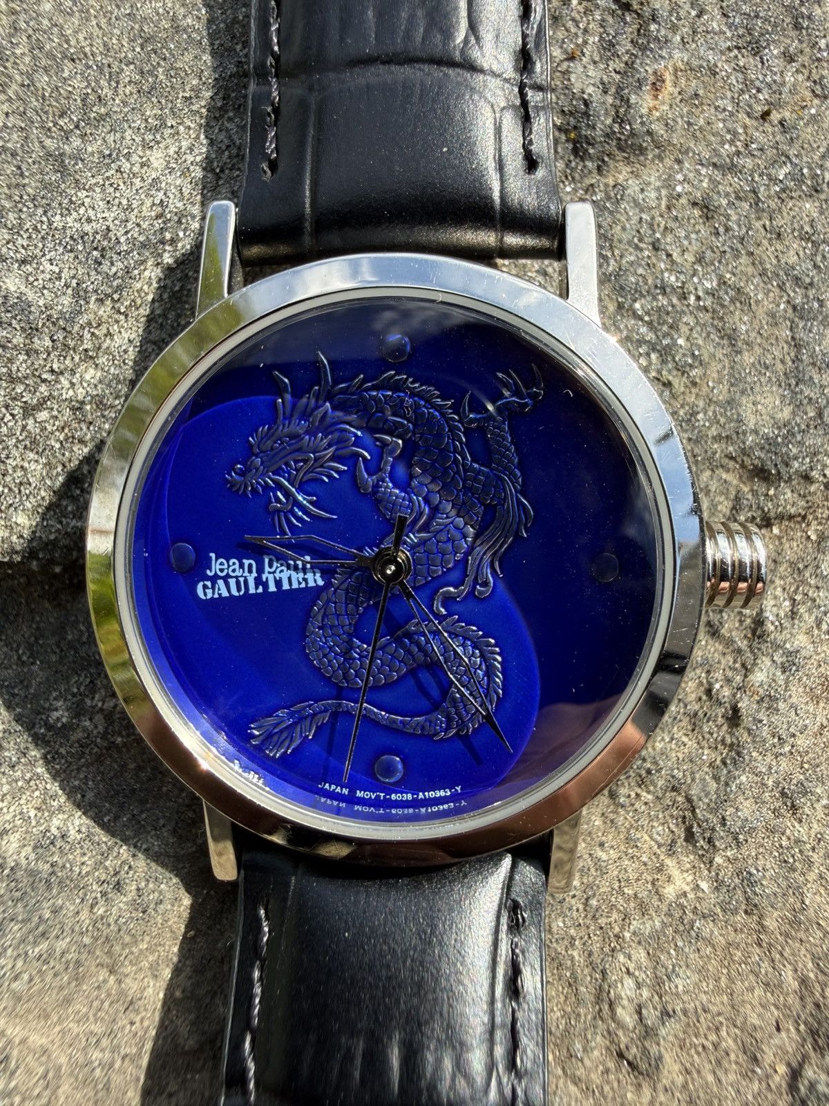 Jean Paul Gaultier Jean Paul Gaultier Dragon Dial Round Watch Rare Colorway Size ONE SIZE - 1 Thumbnail