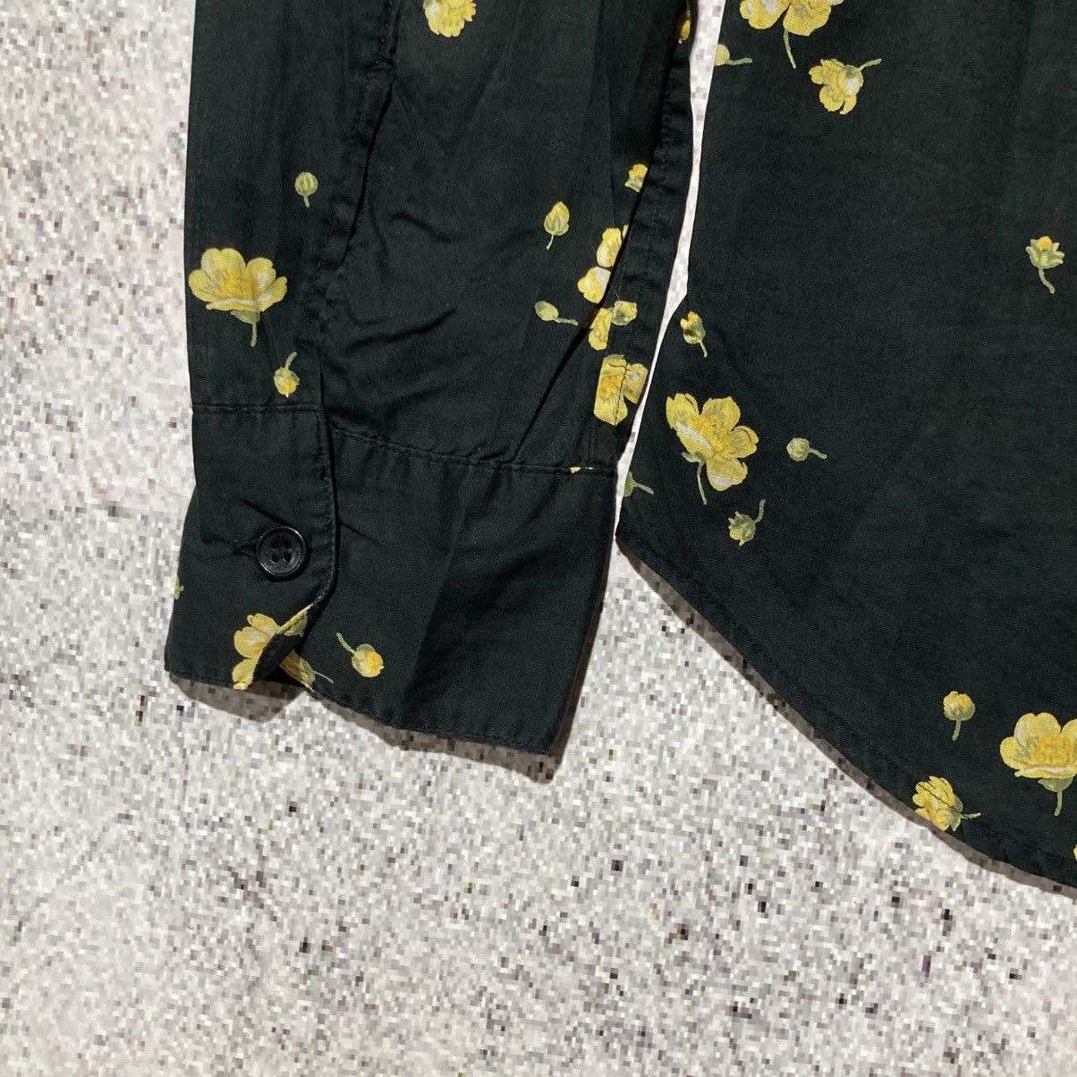 agnes b. 🇫🇷Vintage agnes b. Paris Flowers Button Up Shirt Luxury Black Size US S / EU 44-46 / 1 - 12 Thumbnail