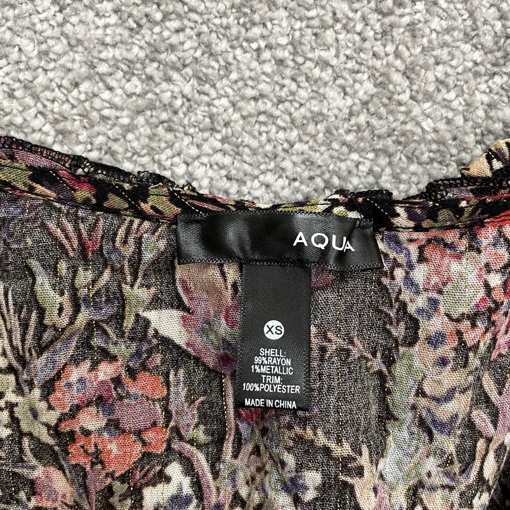 AQUA Aqua Bloomingdale's Floral Cropped Top Womens XS Multi Long Sleeve Metallic Size XS / US 0-2 / IT 36-38 - 5 Thumbnail