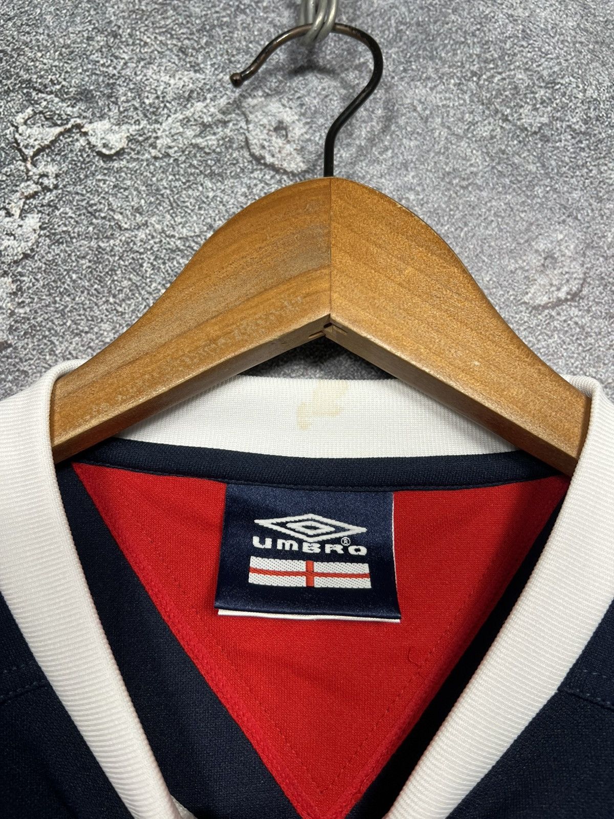 Umbro Vintage 2000s Umbro England Training Jersey T-shirt Size US XL / EU 56 / 4 - 5 Thumbnail
