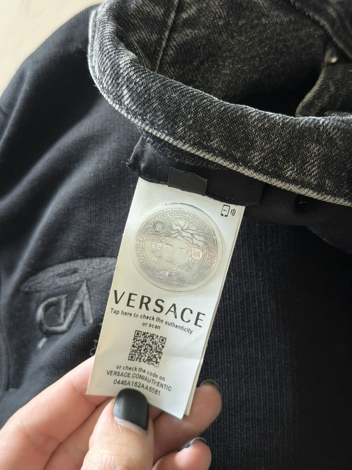 Versace Versace Black Washed Denim Jeans Made in Italy Size 36 Size US 36 / EU 52 - 5 Thumbnail