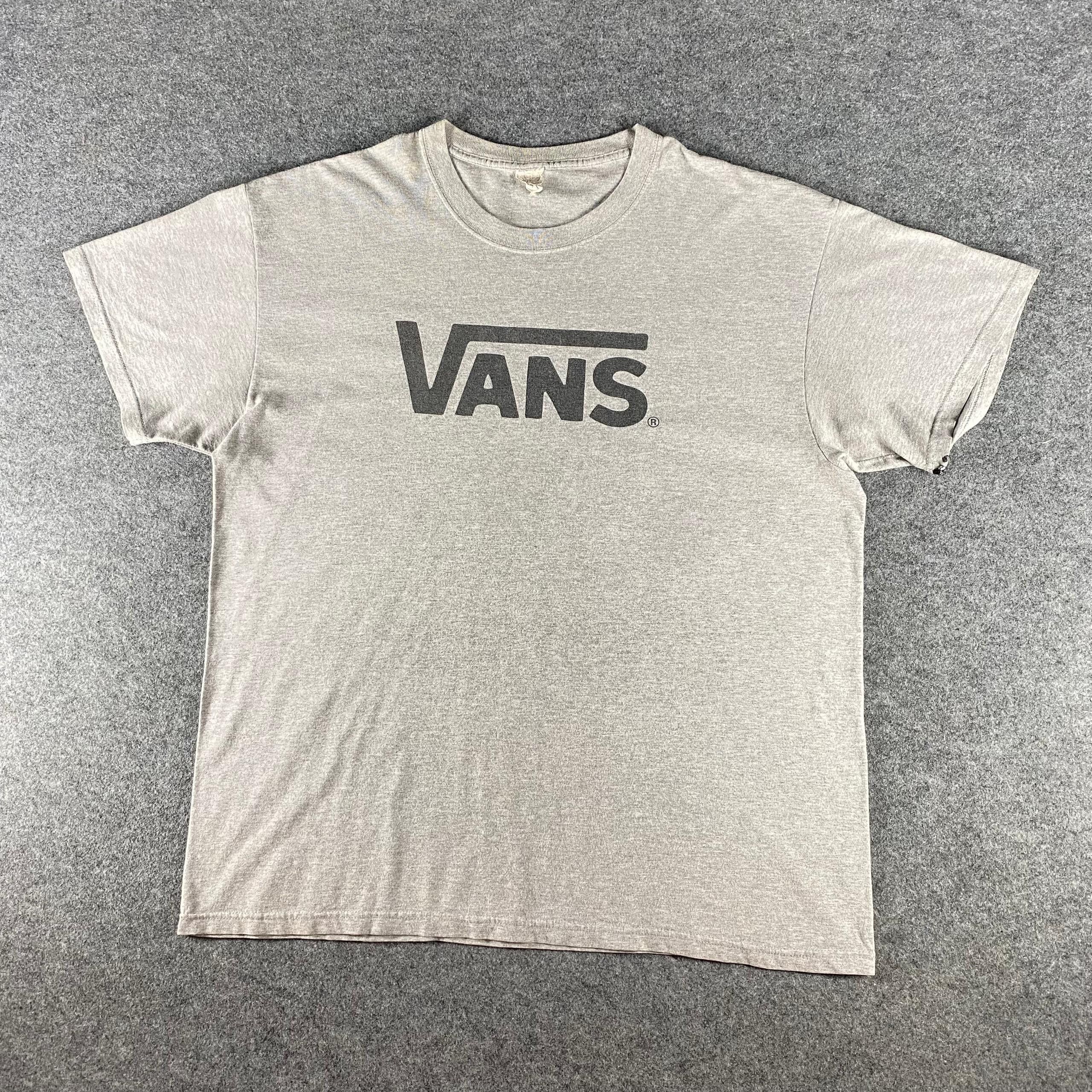 Vans Vintage Vans Off The Wall Spell Out Tshirt Size US L / EU 52-54 / 3 - 1 Thumbnail