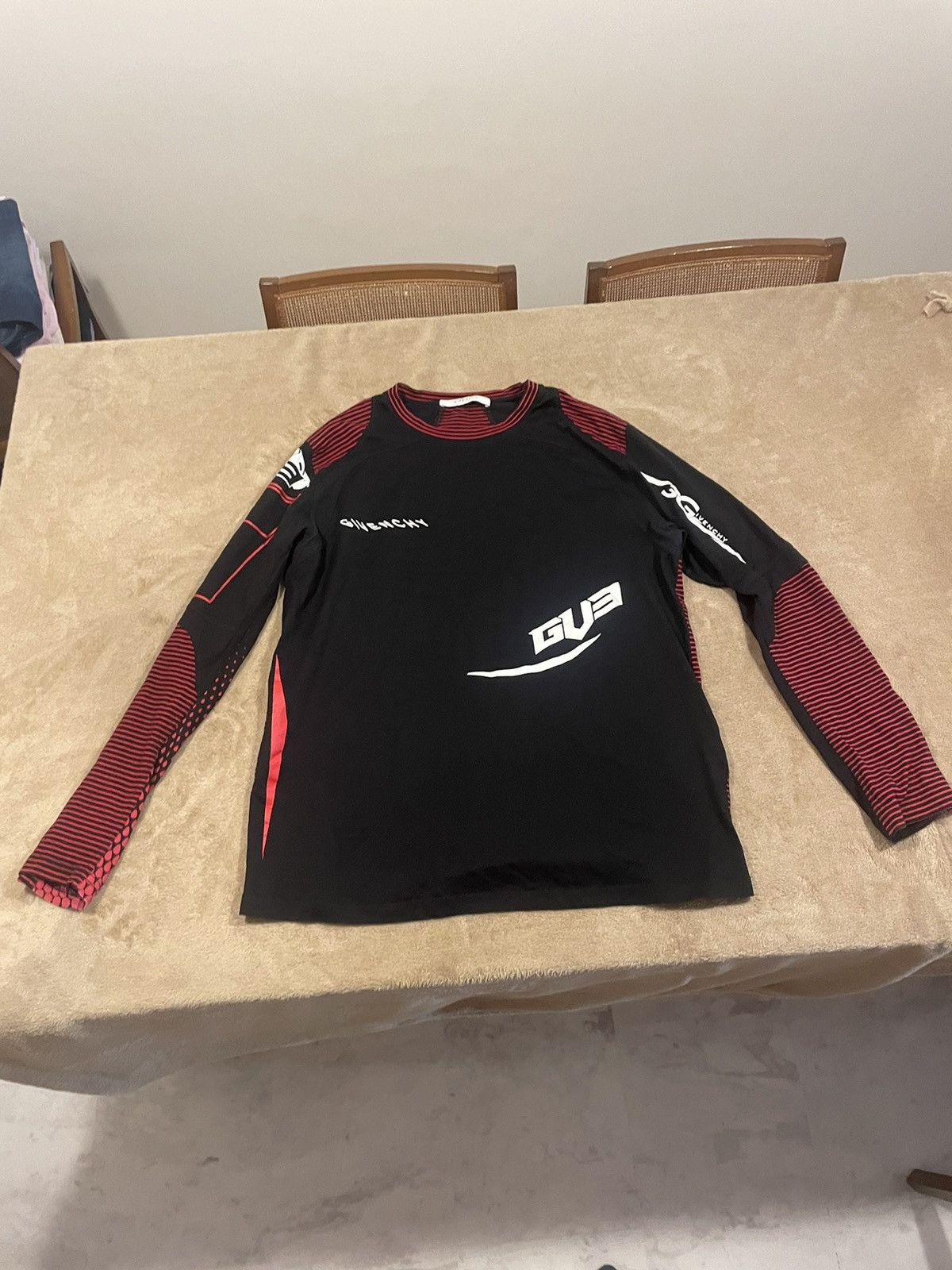 Givenchy Givenchy 3G Long Sleeve T Size US M / EU 48-50 / 2 - 1 Thumbnail