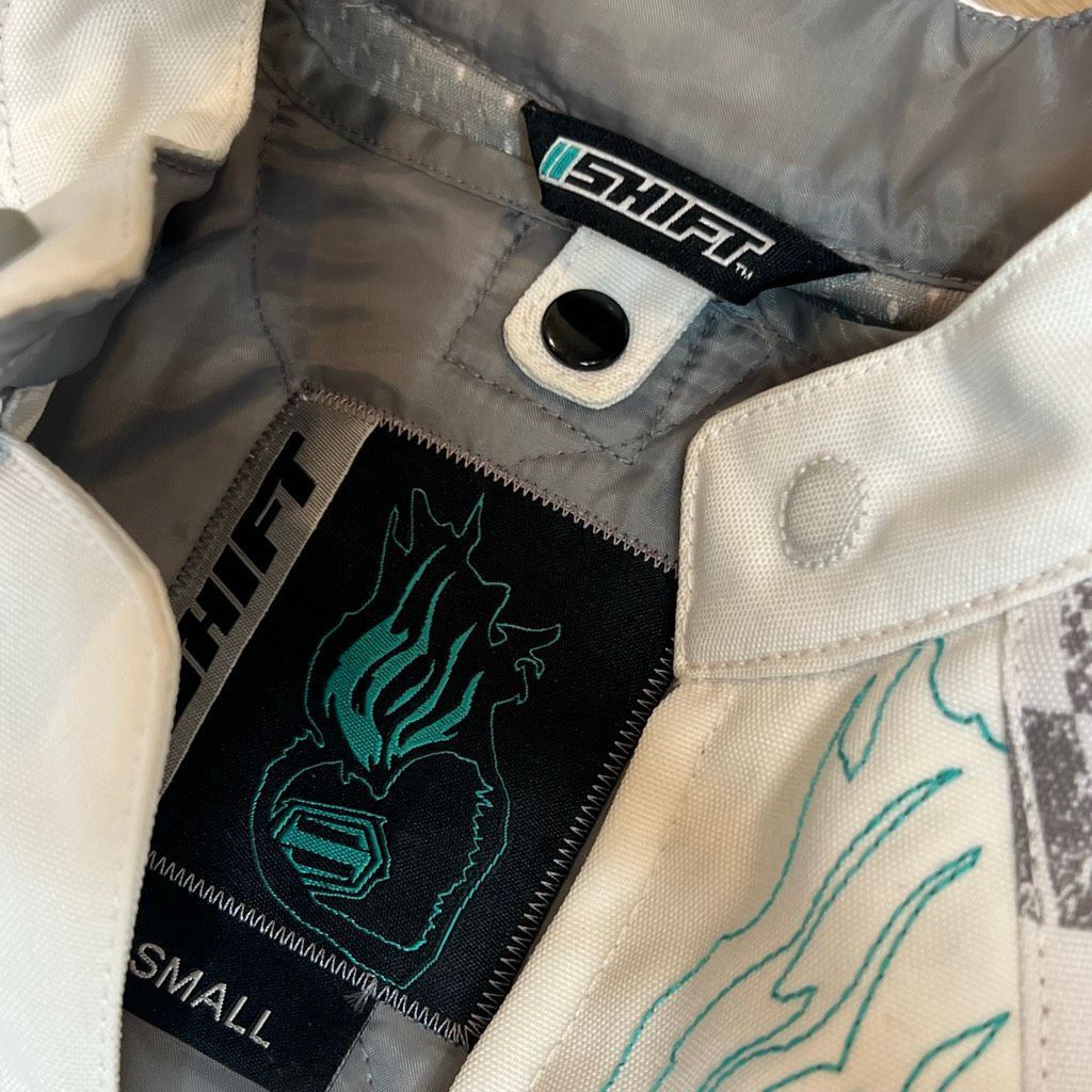 Other SHIFT Motorcross Motorcycle Jacket White & Teal Plastic Armo Size S / US 4 / IT 40 - 8 Thumbnail