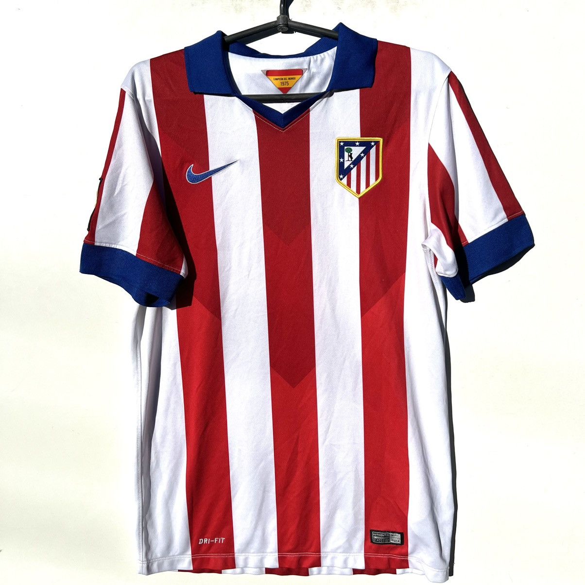 Nike 2014-2015 Atletico Madrid soccer jersey football nike Size US S / EU 44-46 / 1 - 1 Thumbnail
