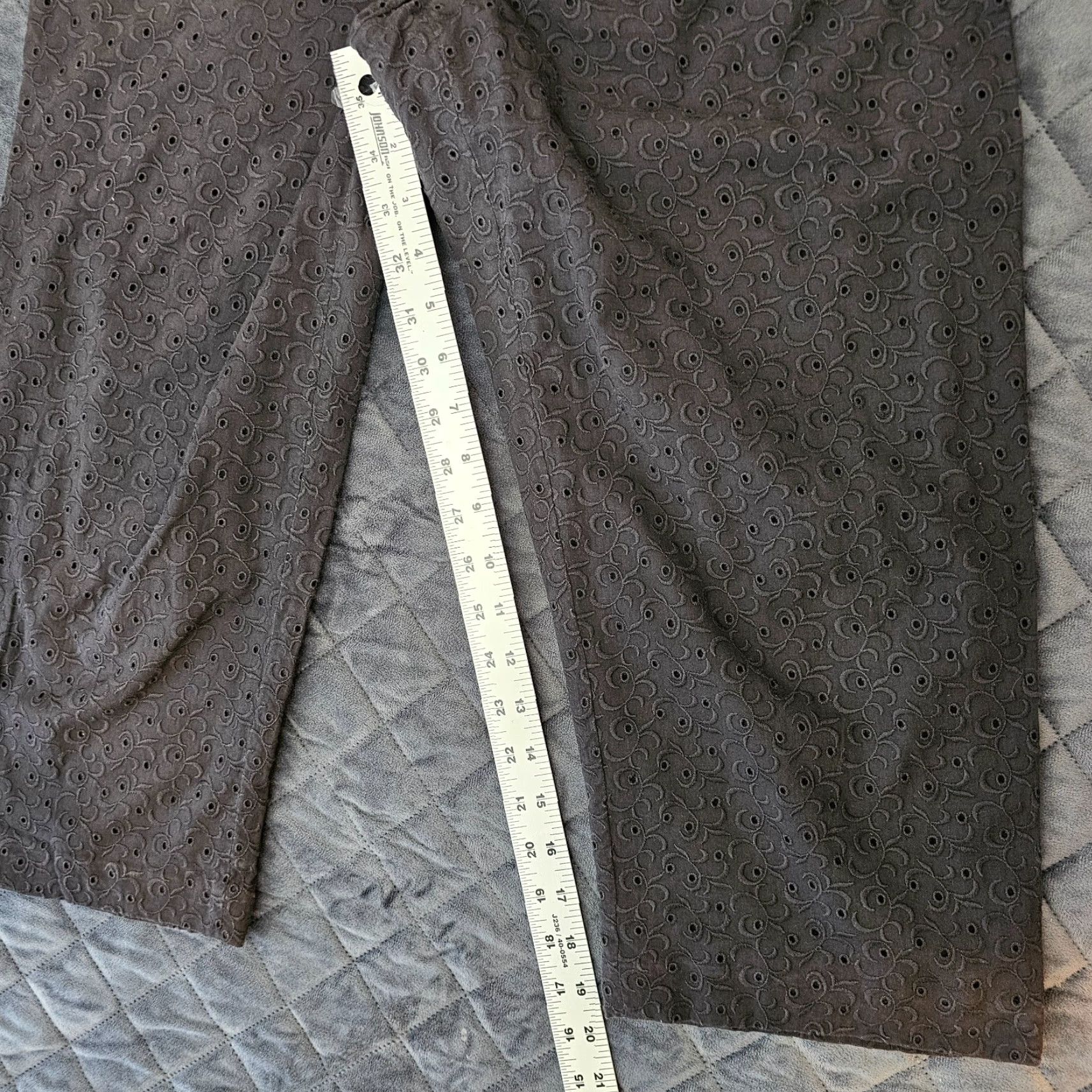 Vintage Josephine Chaus Pants Women 8 Ivory Lace Design Cropped Zipper Button Floral Cotton Lace Embellished Casual Size 30" / US 8 / IT 44 - 7 Thumbnail