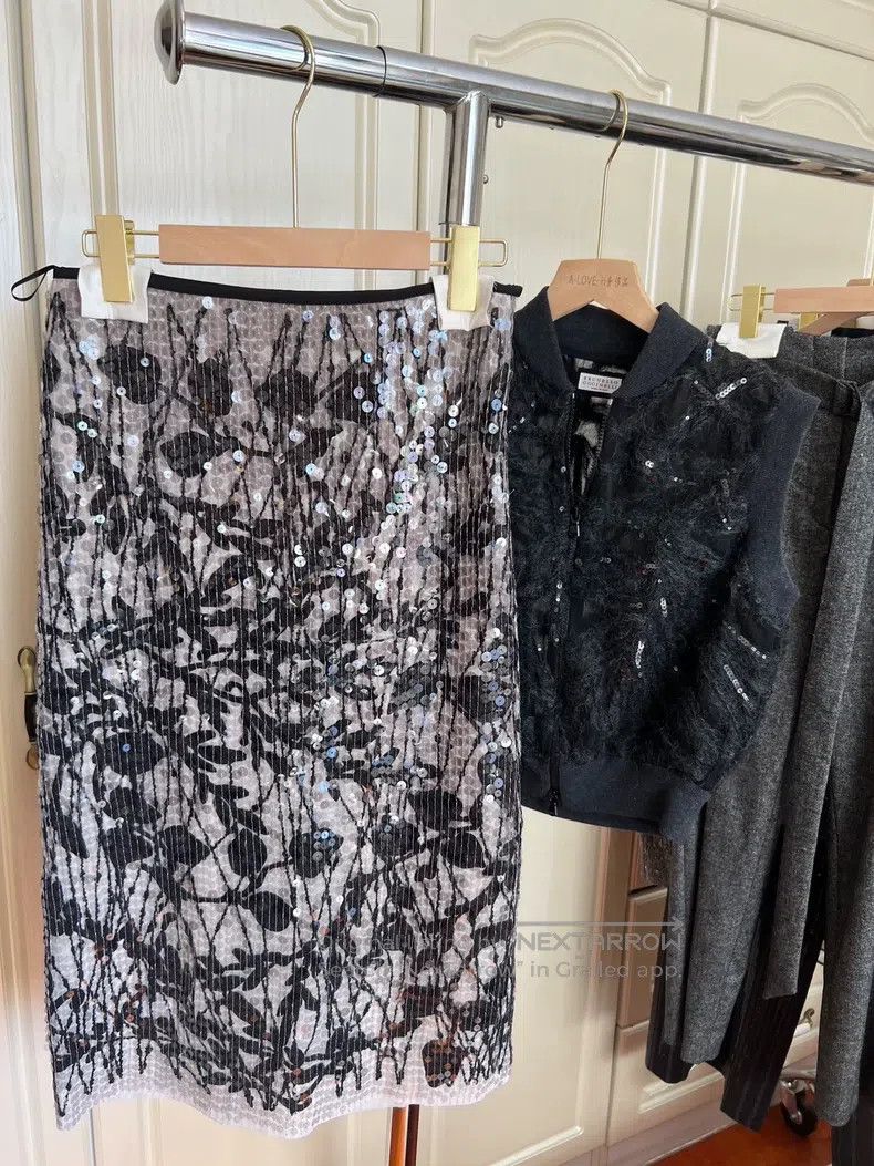 Brunello Cucinelli Brunello Cucinelli Limited Edition Glitter Silk Skirt Size 25" / US 0 / IT 36 - 4 Thumbnail