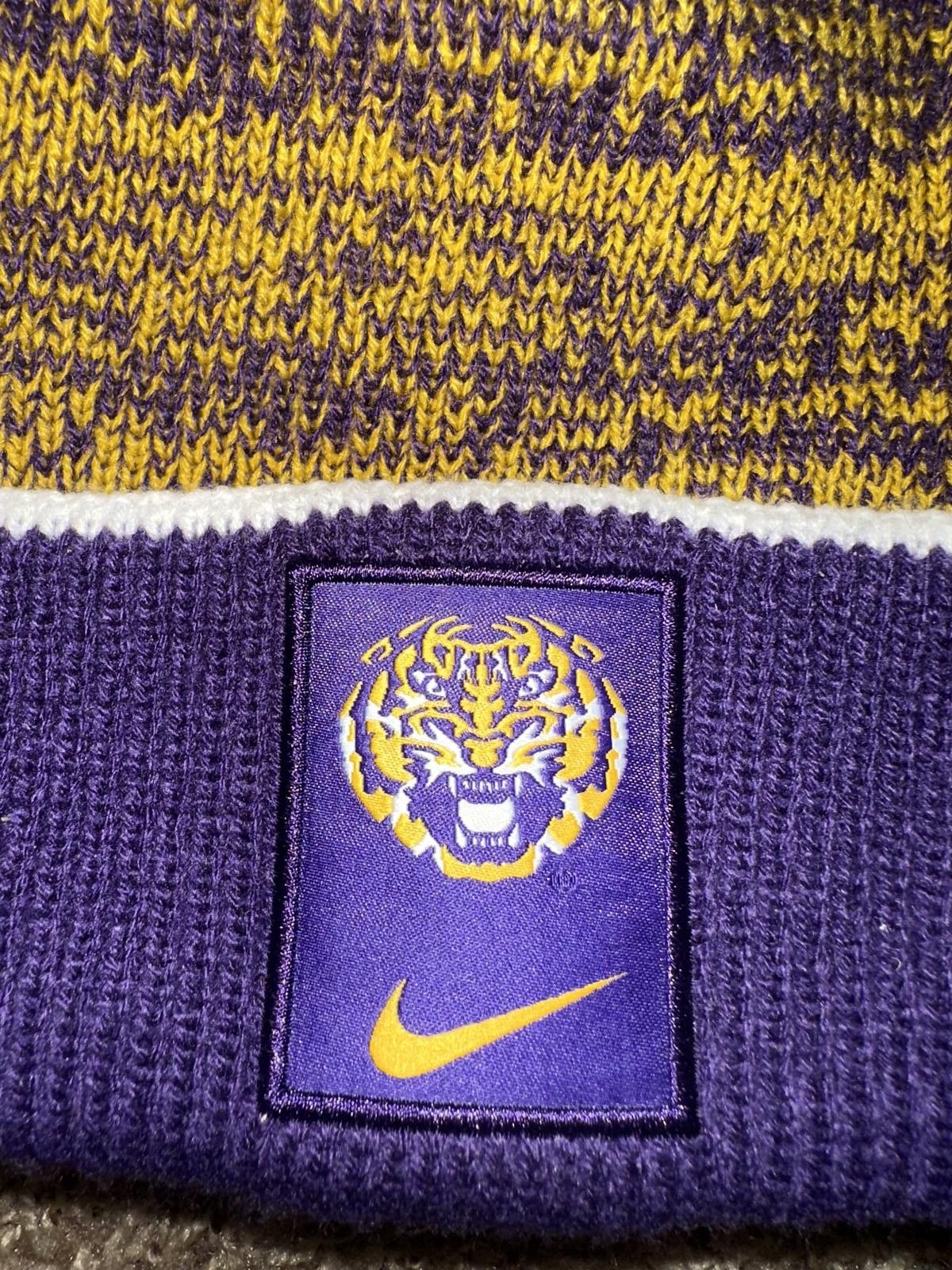 Nike Nike LSU Tigers Purple Sideline Logo Cuffed Knit Hat with Pom Sample Size ONE SIZE - 2 Thumbnail