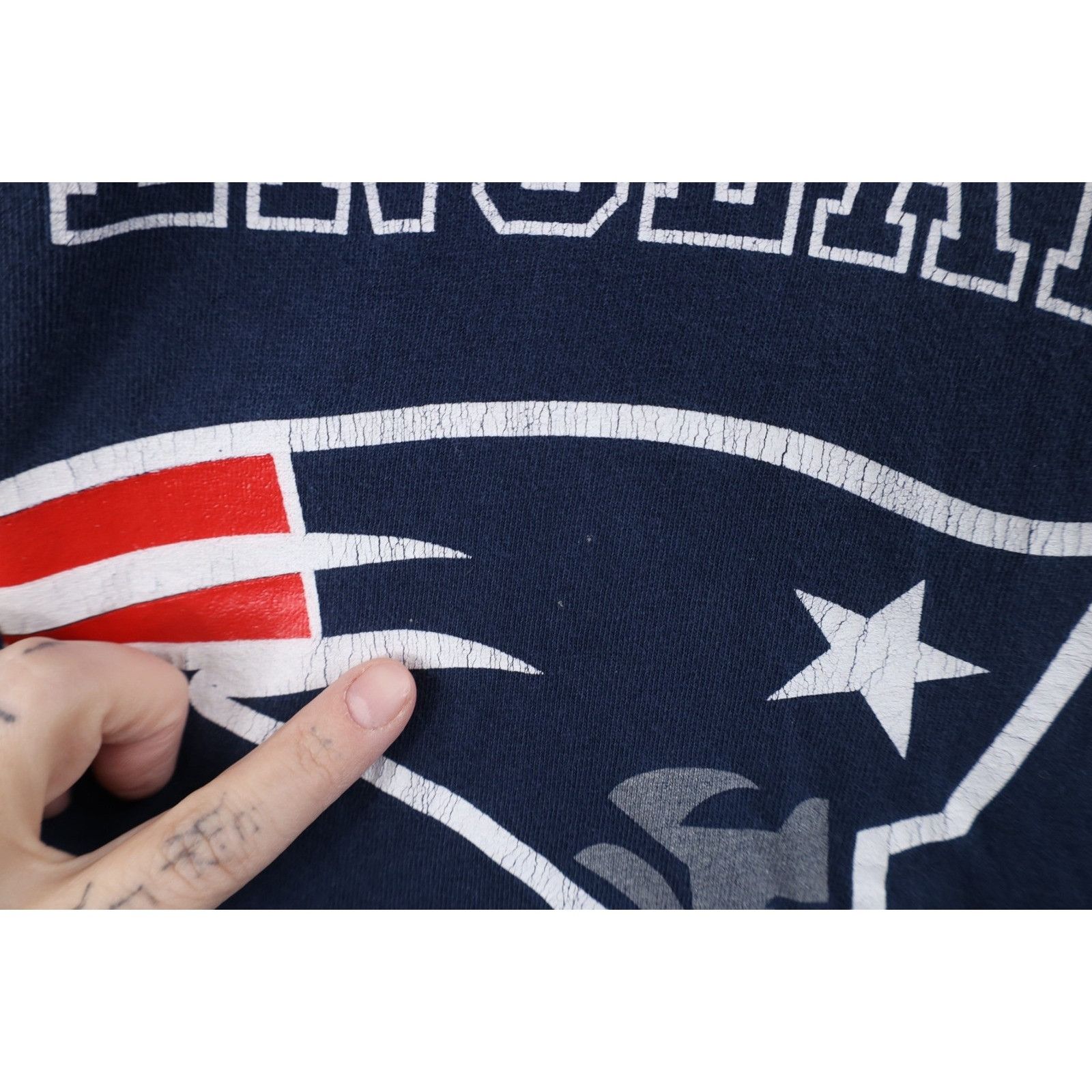 Reebok Vintage Reebok New England Patriots Football T-Shirt Size US XL / EU 56 / 4 - 5 Thumbnail